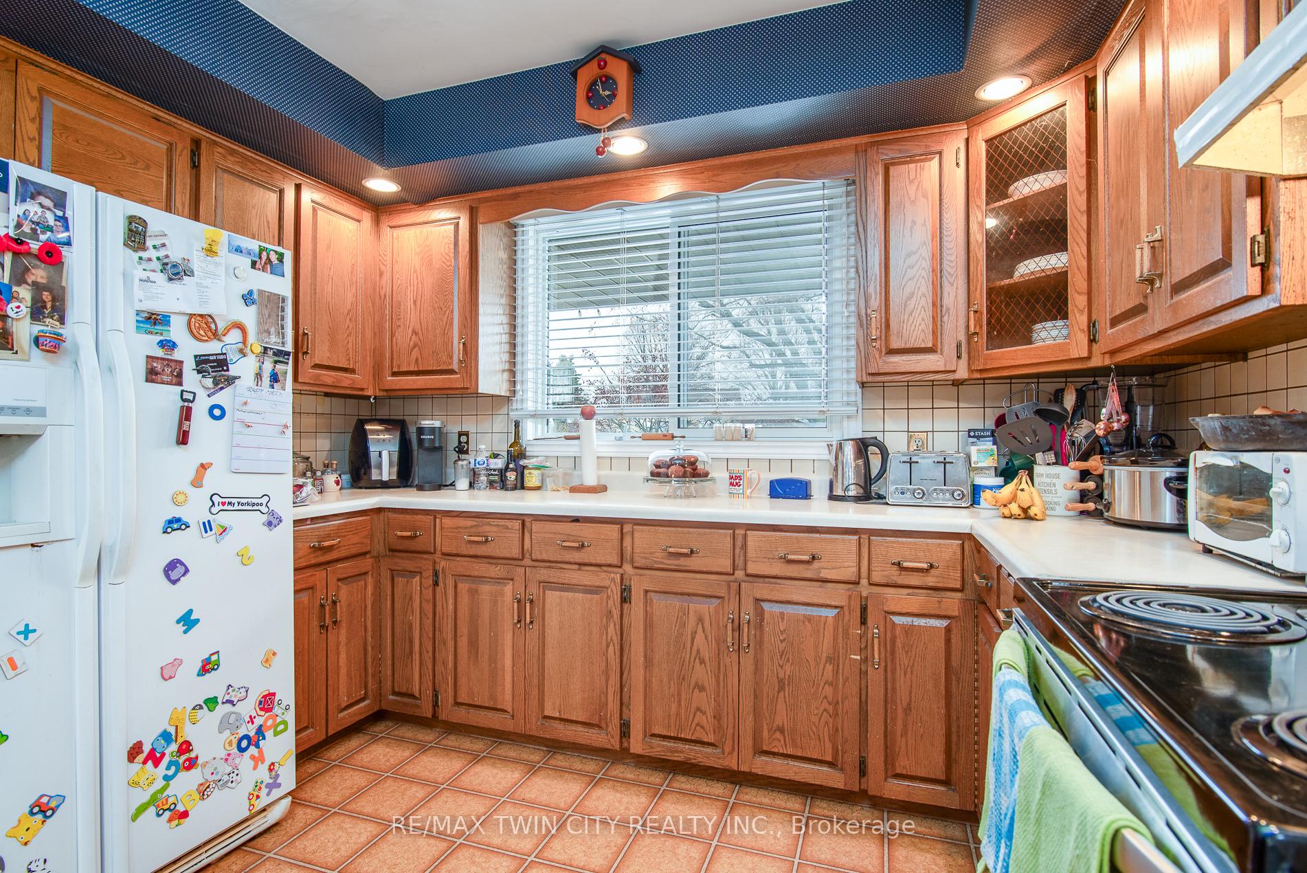 Photo 14 of 413 Foxhunt Place, Waterloo — HOMEH