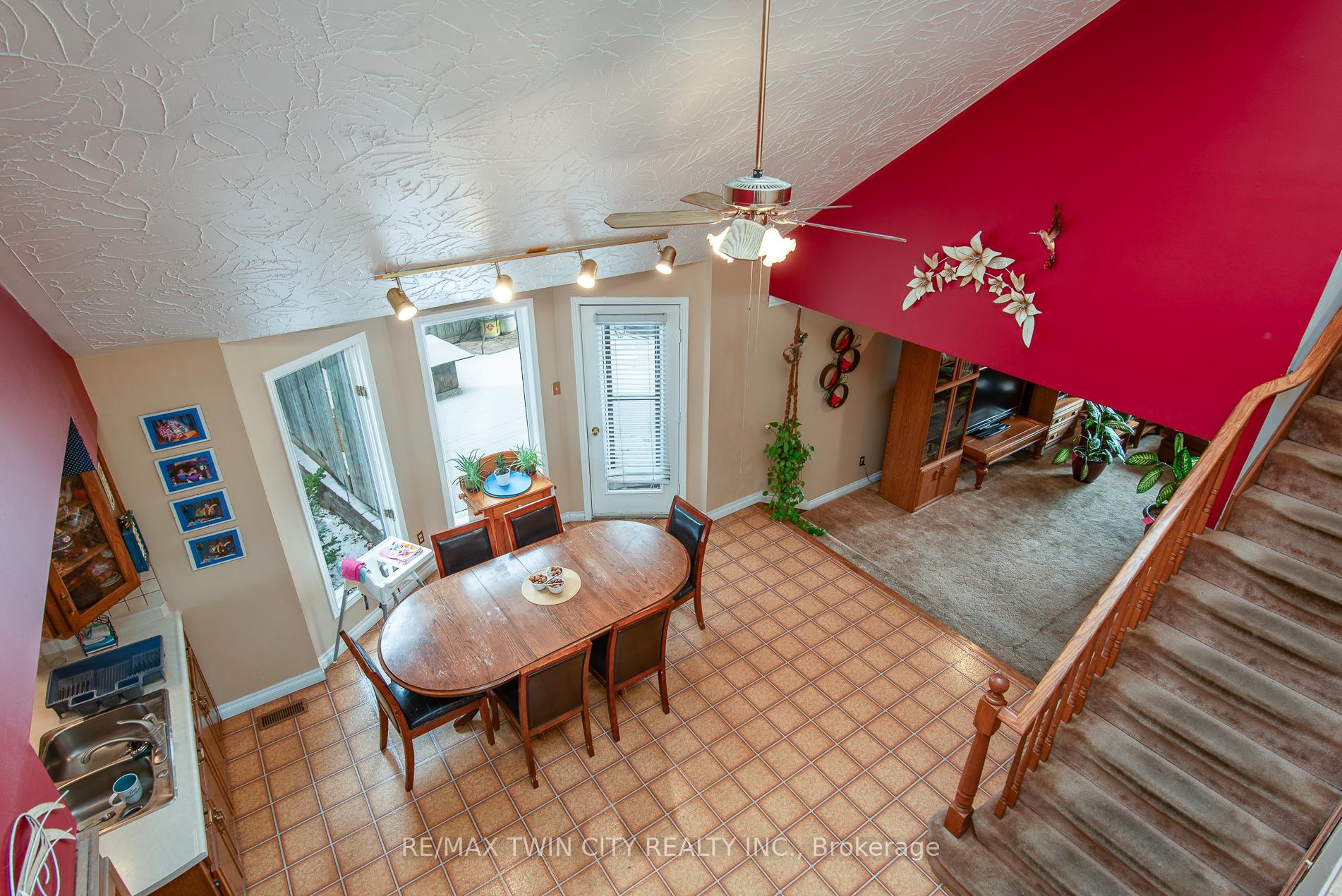 Photo 32 of 413 Foxhunt Place, Waterloo — HOMEH