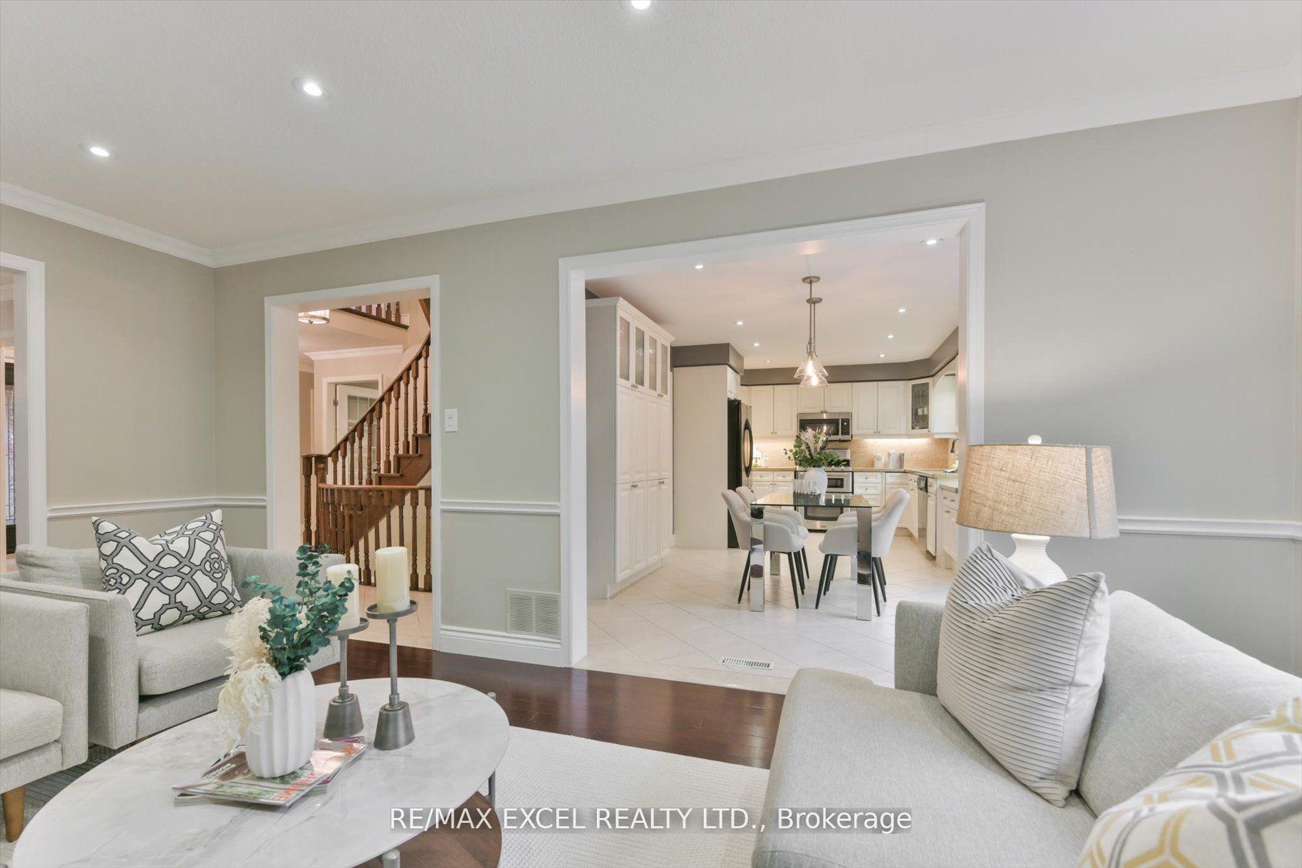 Photo 12 of 19 Sycamore Drive, Markham, Aileen-Willowbrook — HOMEH