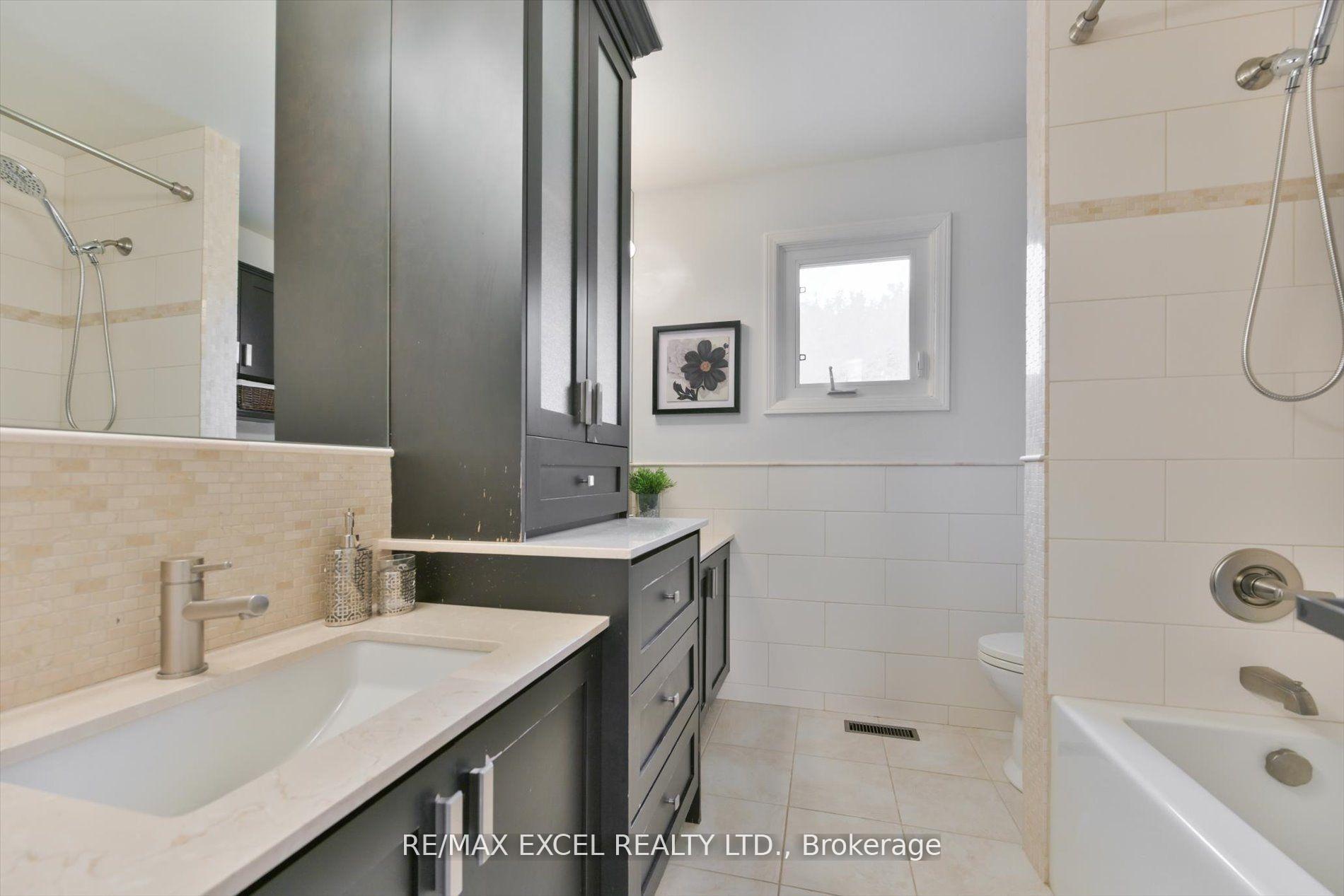 Photo 30 of 19 Sycamore Drive, Markham, Aileen-Willowbrook — HOMEH
