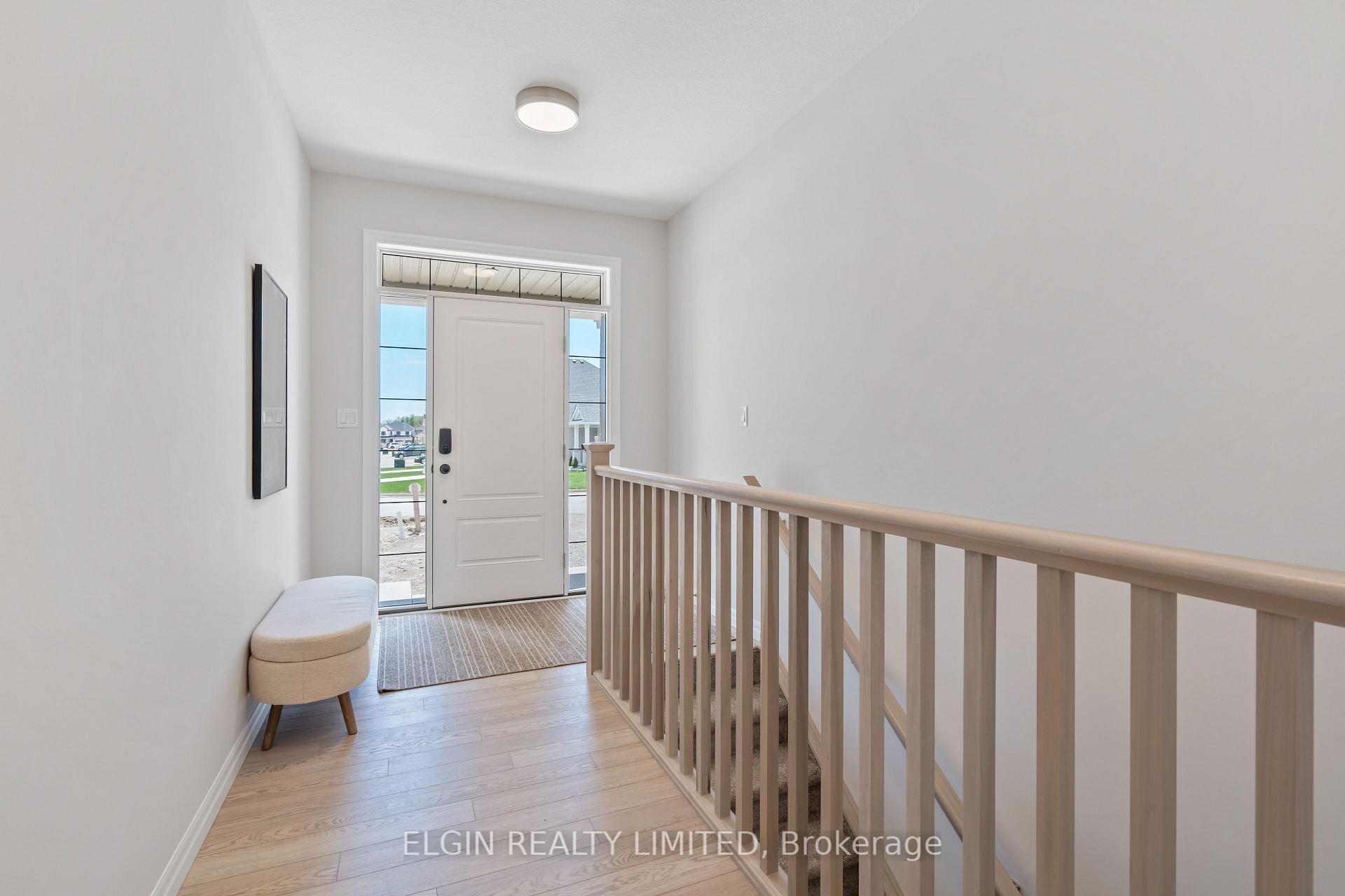 Photo 2 of 61 Willow Drive, Aylmer — HOMEH