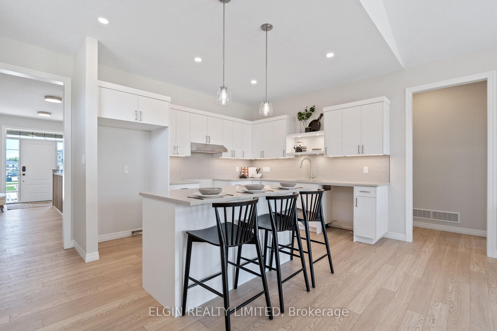 Photo 7 of 61 Willow Drive, Aylmer — HOMEH