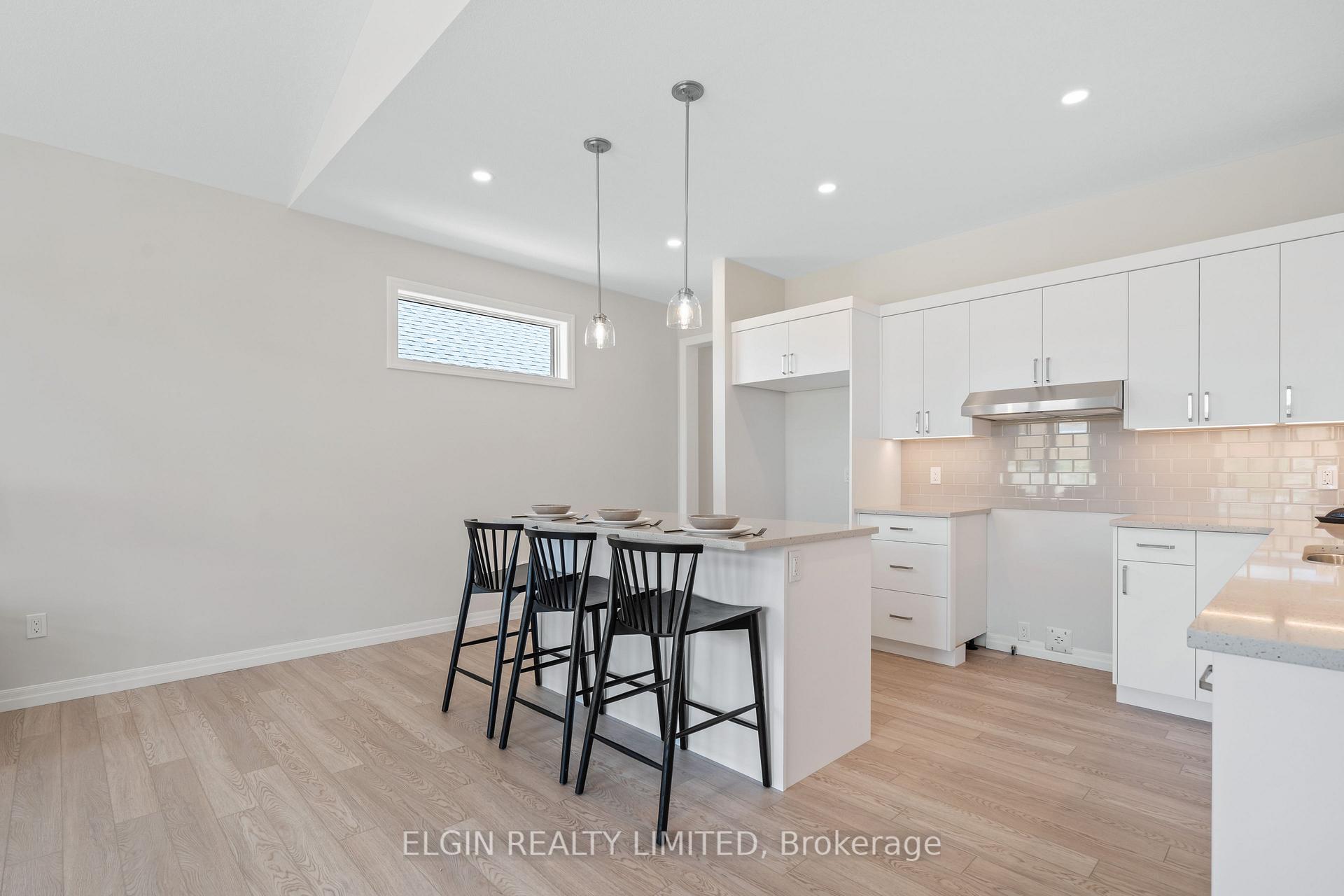 Photo 9 of 61 Willow Drive, Aylmer — HOMEH