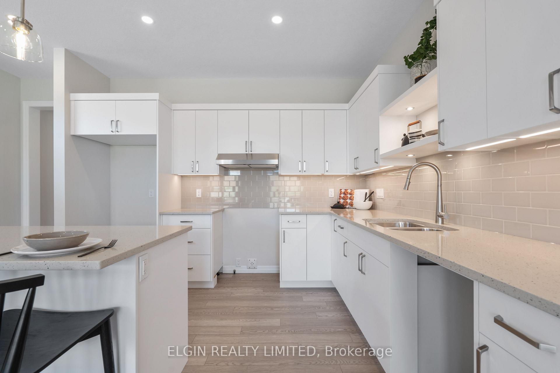 Photo 10 of 61 Willow Drive, Aylmer — HOMEH