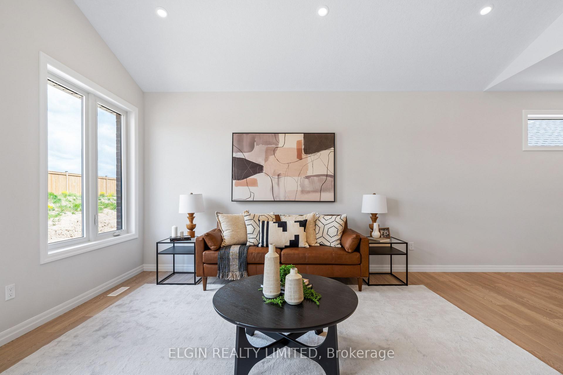 Photo 15 of 61 Willow Drive, Aylmer — HOMEH