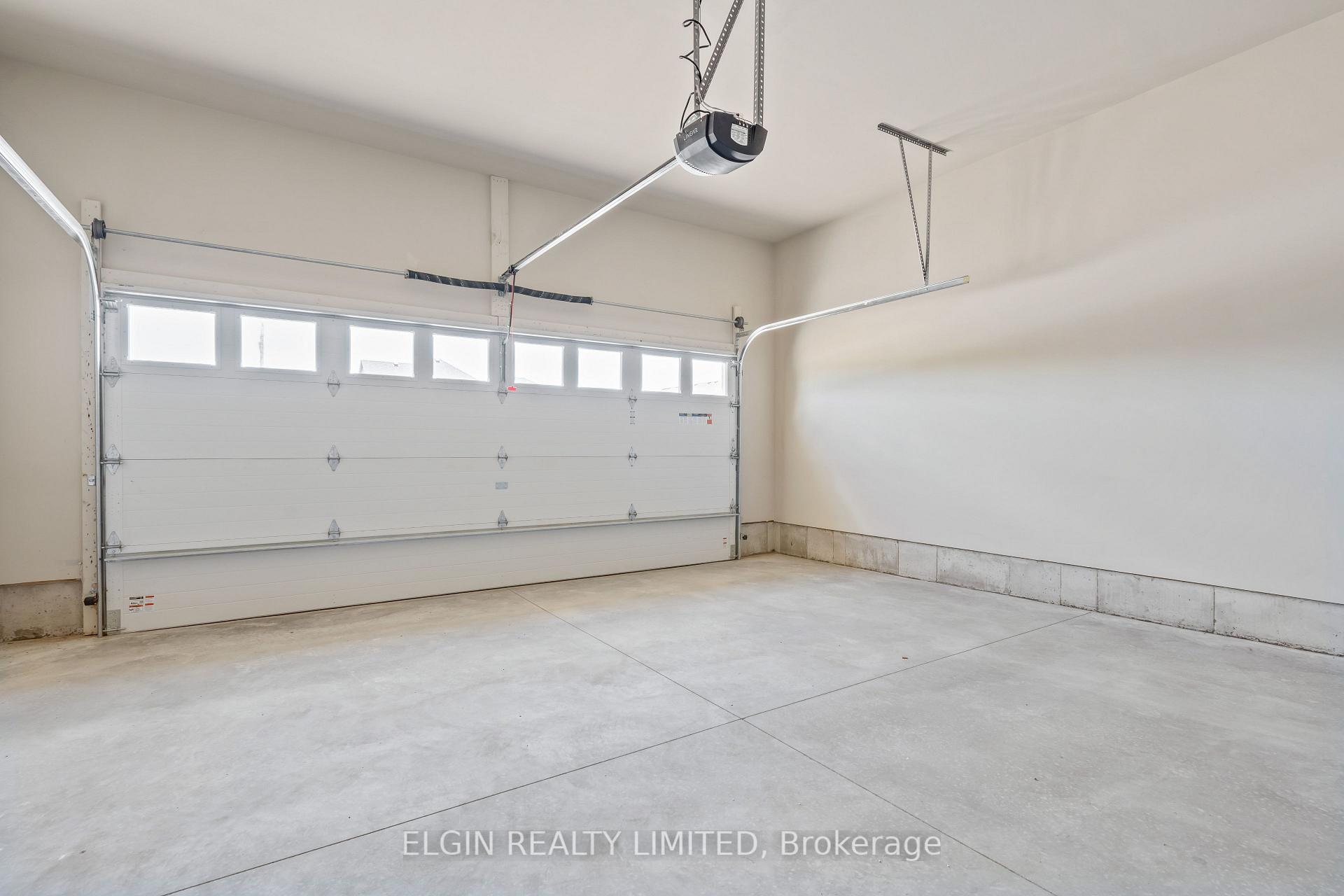 Photo 33 of 61 Willow Drive, Aylmer — HOMEH