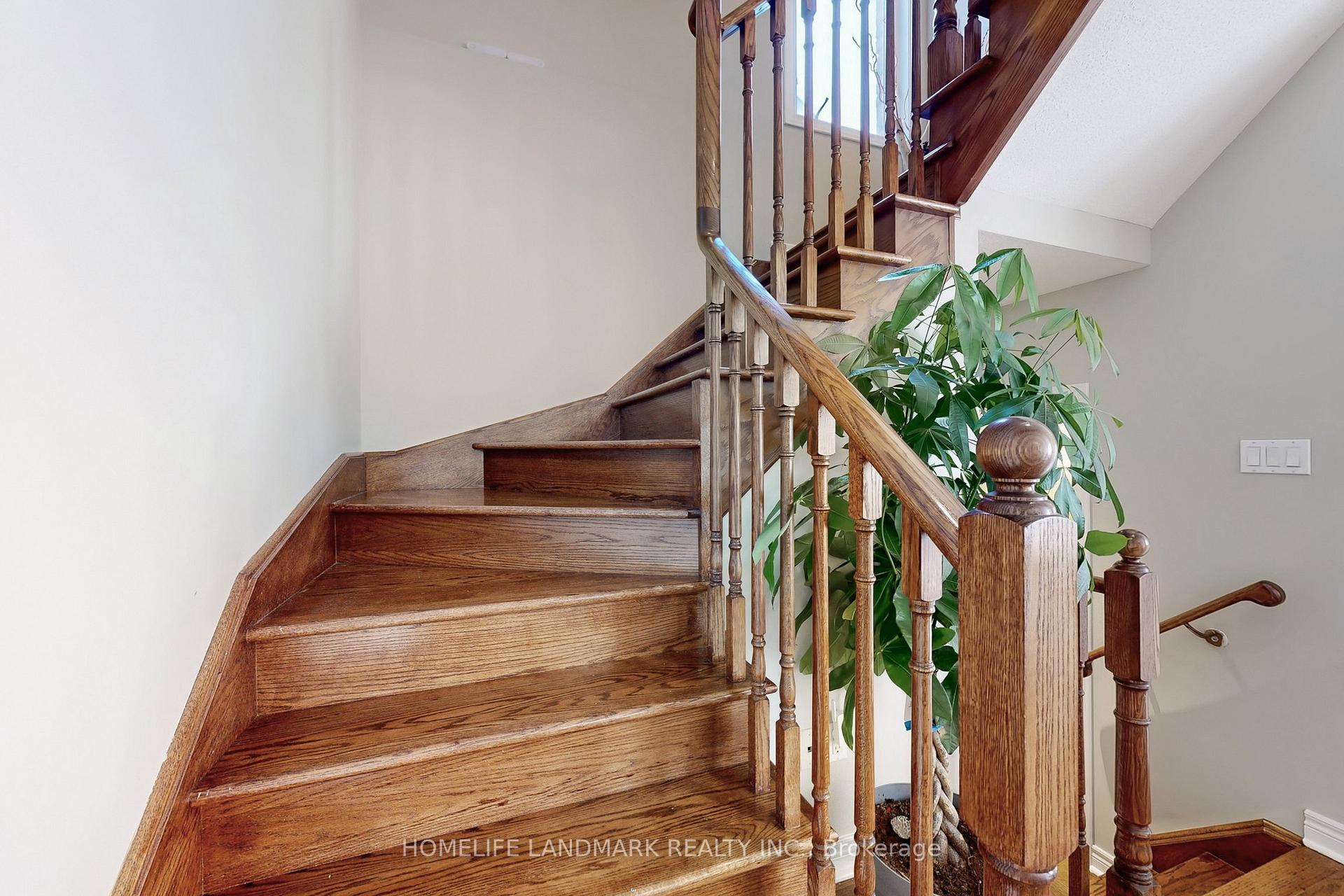 Photo 19 of 27 Gamla Road, Vaughan, Patterson — HOMEH