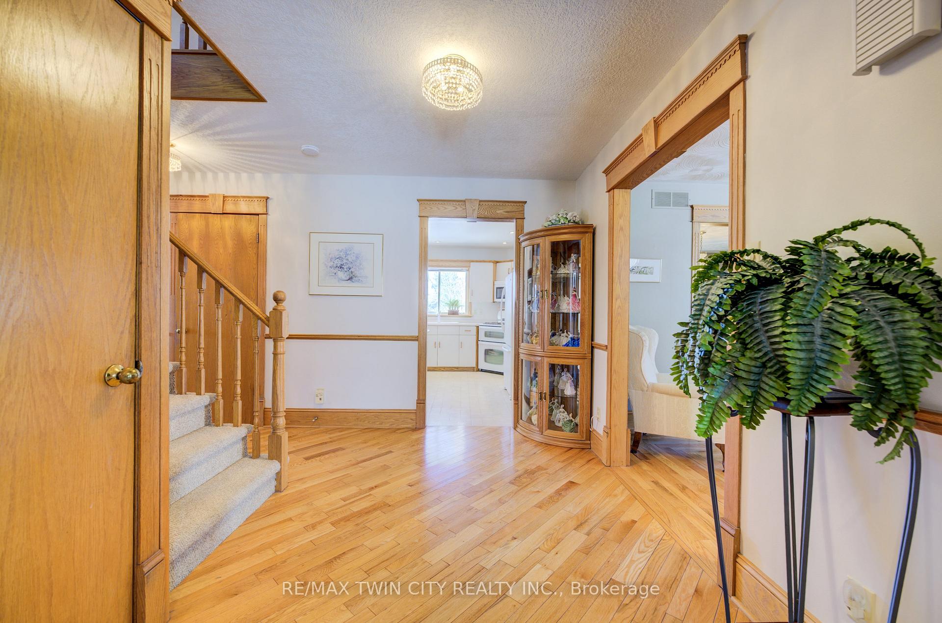 Photo 4 of 20 Vienna Crescent, Woolwich — HOMEH