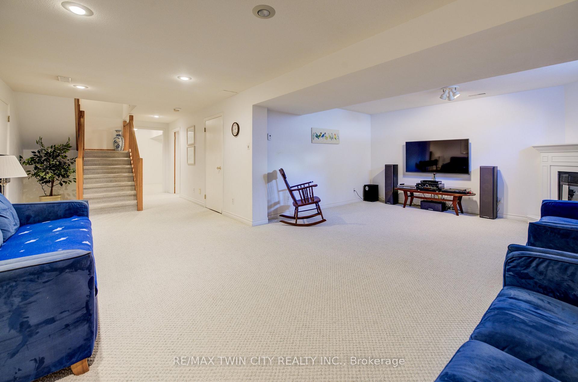 Photo 32 of 20 Vienna Crescent, Woolwich — HOMEH