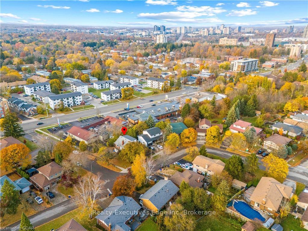Photo 3 of 18 Culpepper Drive, Waterloo — HOMEH