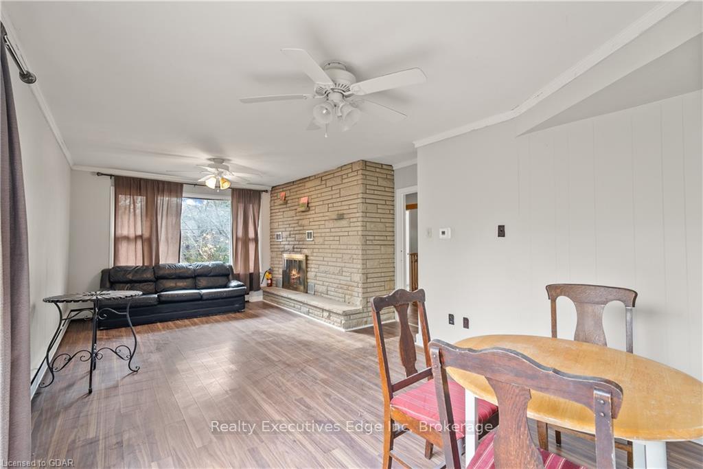 Photo 8 of 18 Culpepper Drive, Waterloo — HOMEH