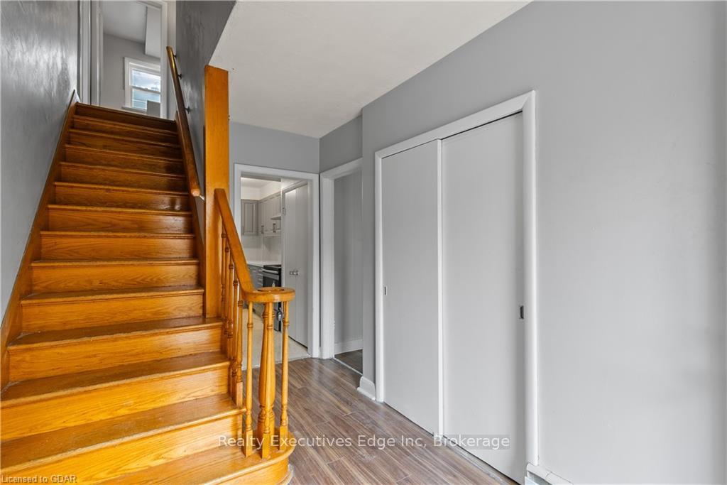 Photo 17 of 18 Culpepper Drive, Waterloo — HOMEH