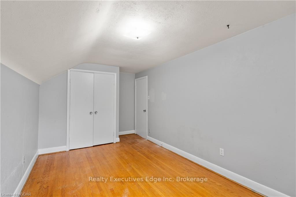 Photo 24 of 18 Culpepper Drive, Waterloo — HOMEH