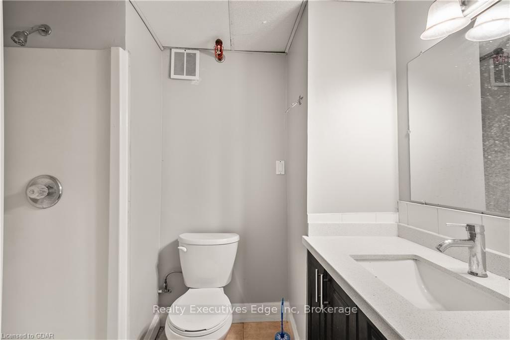 Photo 36 of 18 Culpepper Drive, Waterloo — HOMEH
