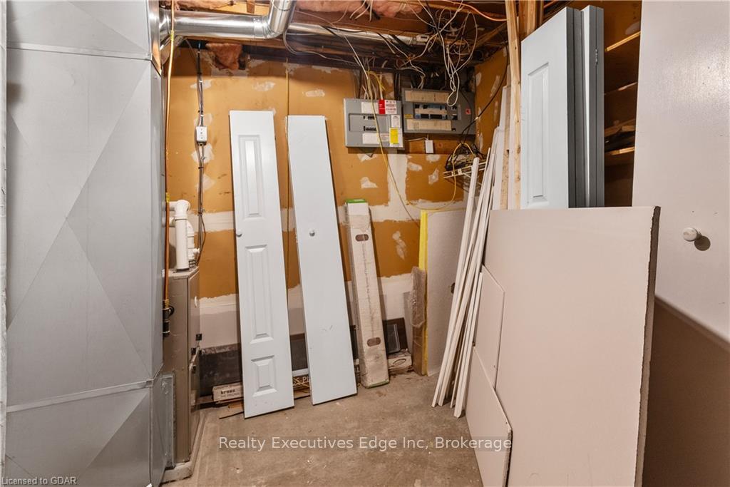 Photo 41 of 18 Culpepper Drive, Waterloo — HOMEH