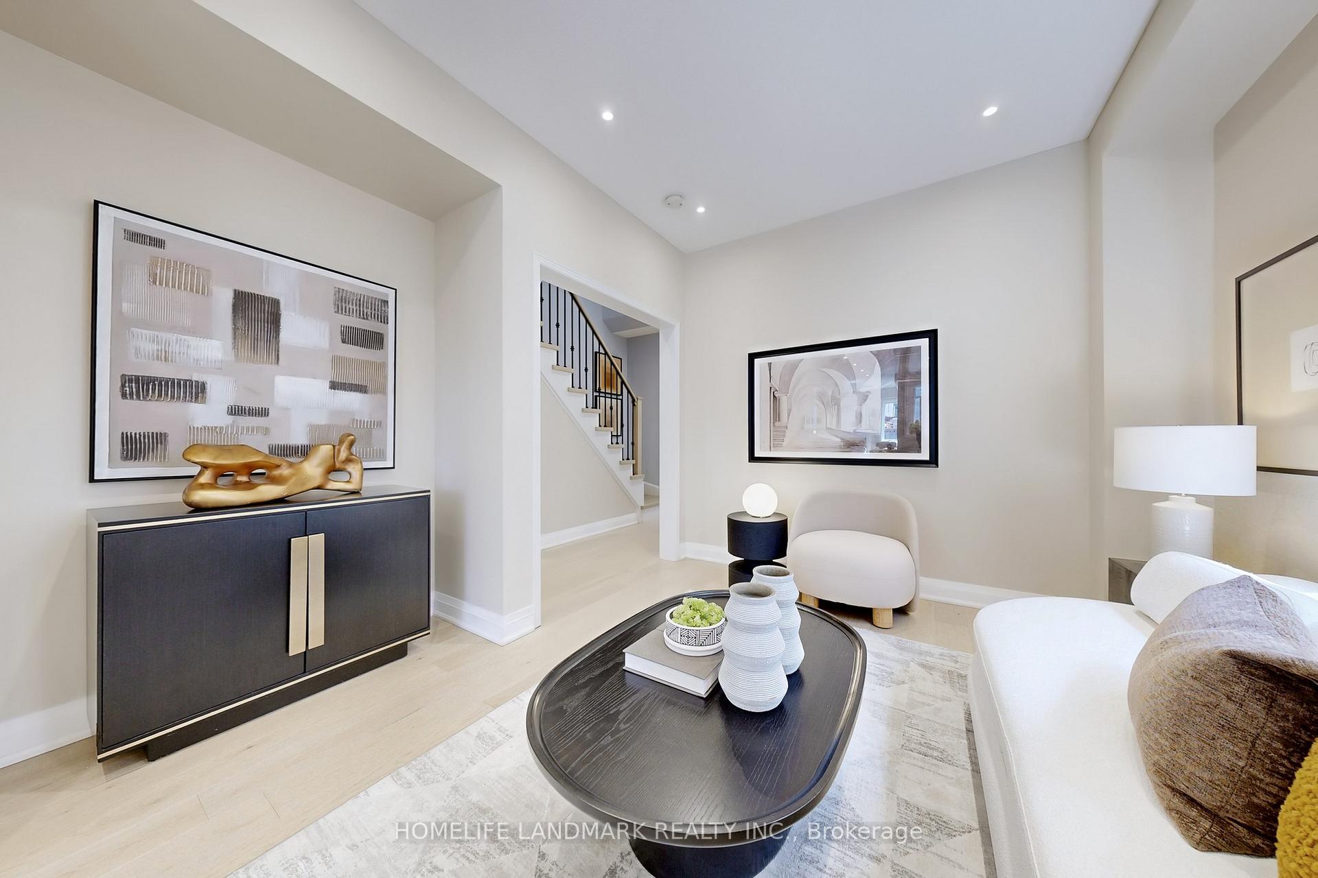 Photo 5 of 115 Big Hill Crescent, Vaughan, Patterson — HOMEH