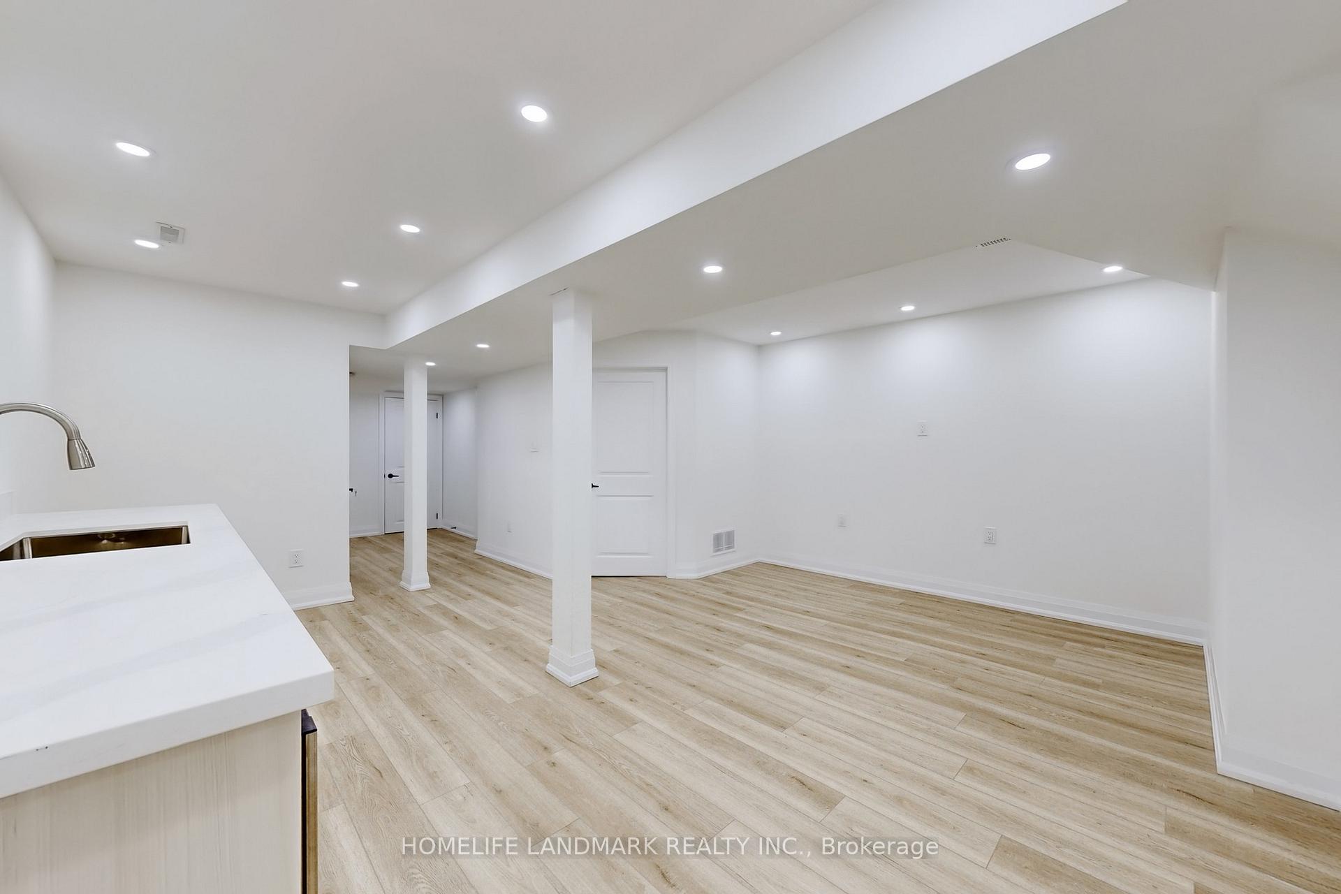 Photo 35 of 115 Big Hill Crescent, Vaughan, Patterson — HOMEH