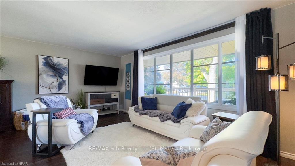 Photo 7 of 223 Coulton Drive, West Perth, Mitchell — HOMEH
