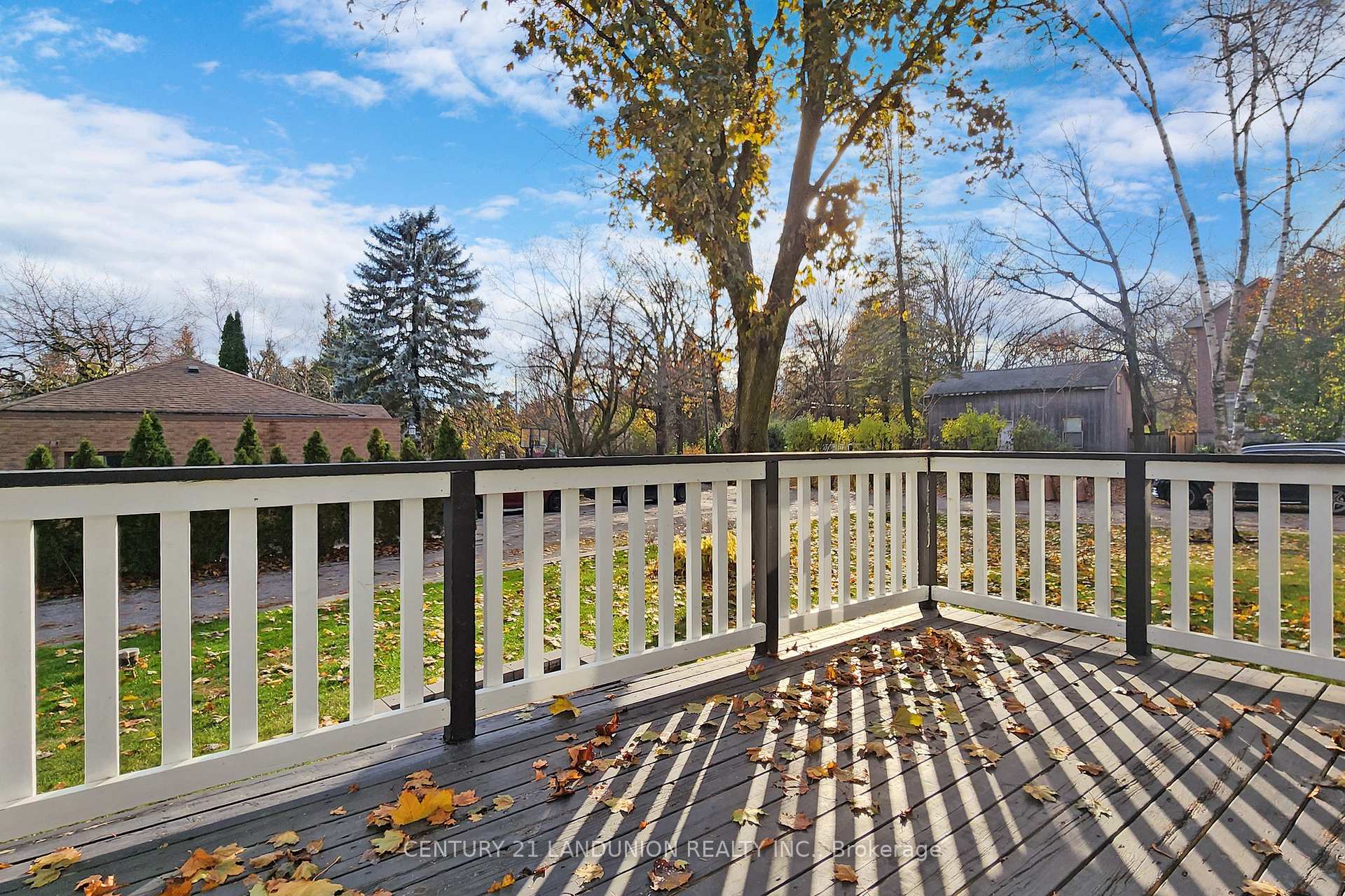 Photo 3 of 15 Victoria Street, Markham, Victoria Square — HOMEH
