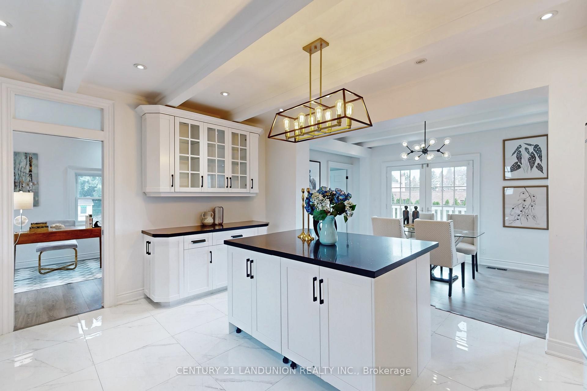 Photo 14 of 15 Victoria Street, Markham, Victoria Square — HOMEH