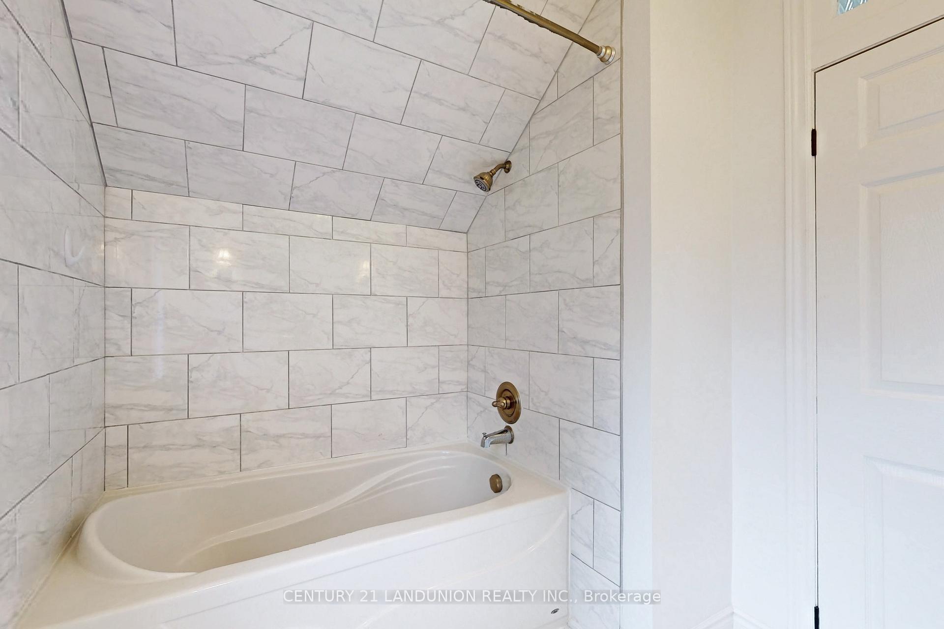 Photo 30 of 15 Victoria Street, Markham, Victoria Square — HOMEH