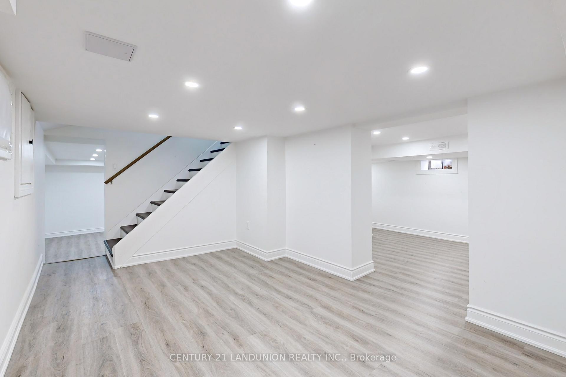 Photo 31 of 15 Victoria Street, Markham, Victoria Square — HOMEH