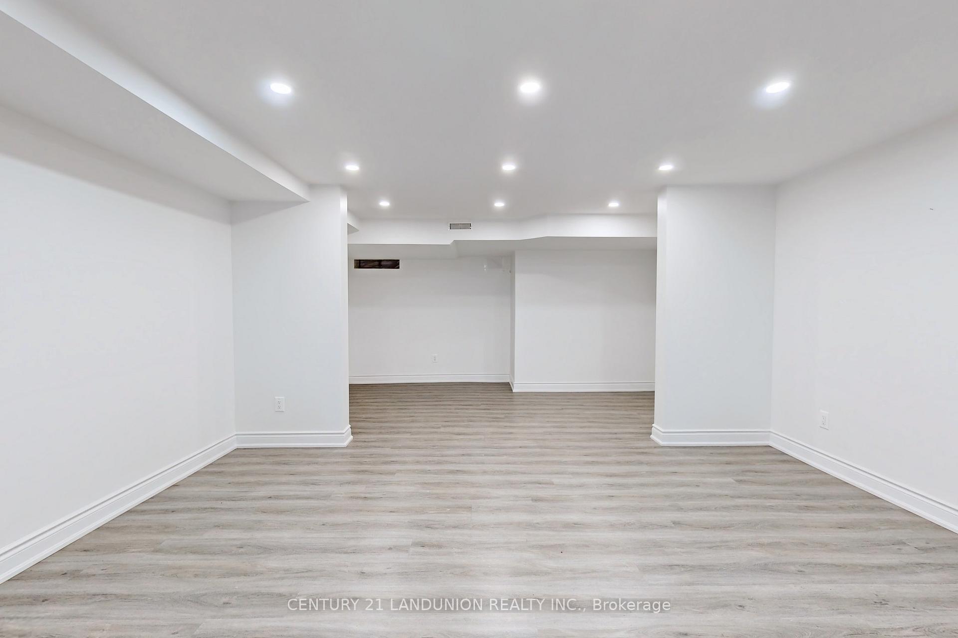 Photo 33 of 15 Victoria Street, Markham, Victoria Square — HOMEH