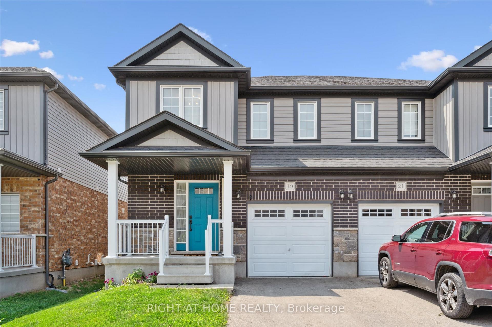 Front of 19 Isaac Street