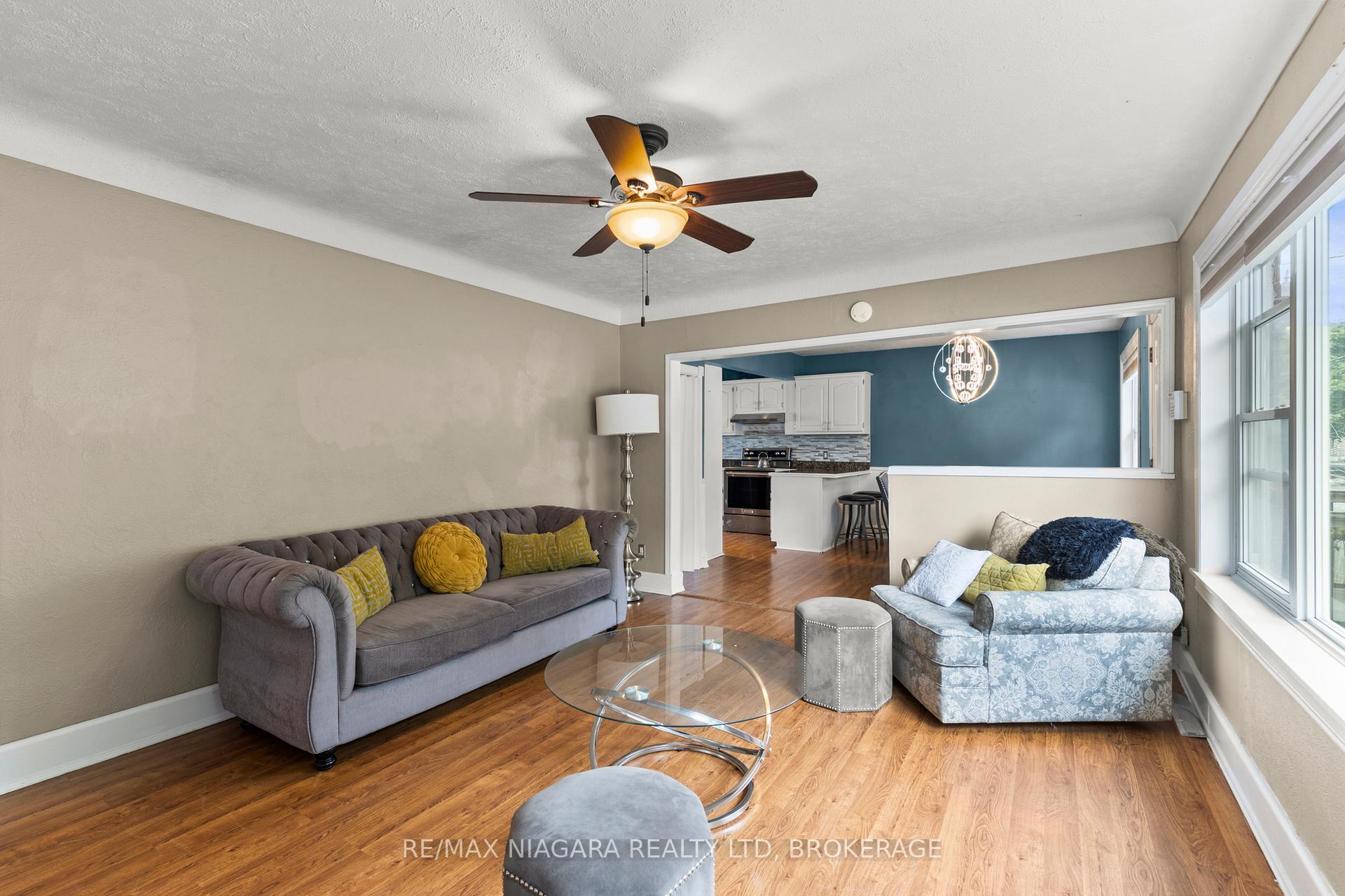 Photo 7 of 272 Wallace Avenue S, Welland, Lincoln/Crowland — HOMEH