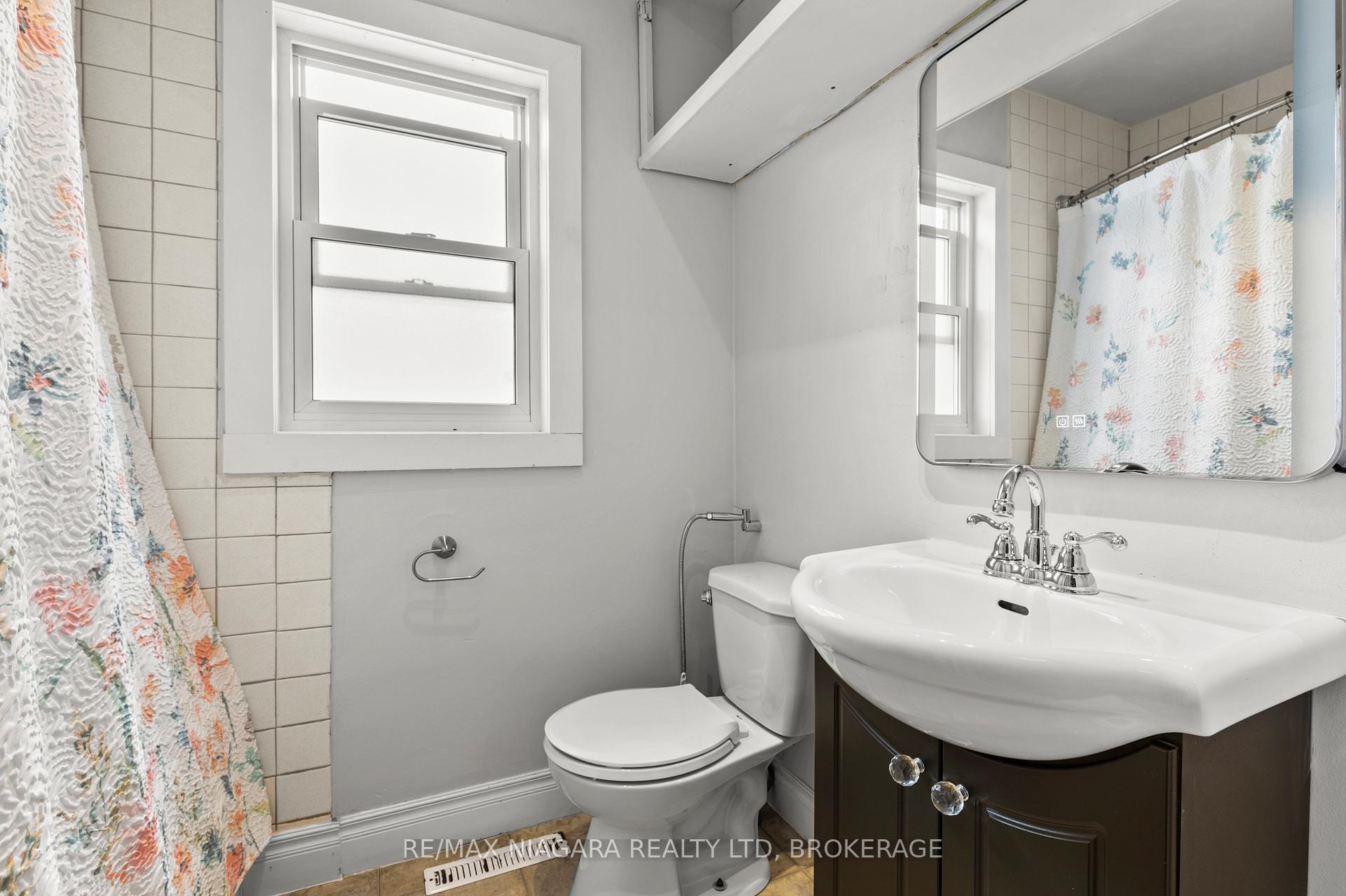Photo 17 of 272 Wallace Avenue S, Welland, Lincoln/Crowland — HOMEH