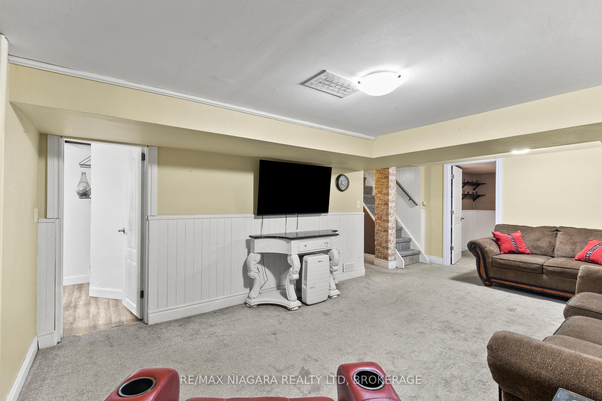 Photo 25 of 272 Wallace Avenue S, Welland, Lincoln/Crowland — HOMEH