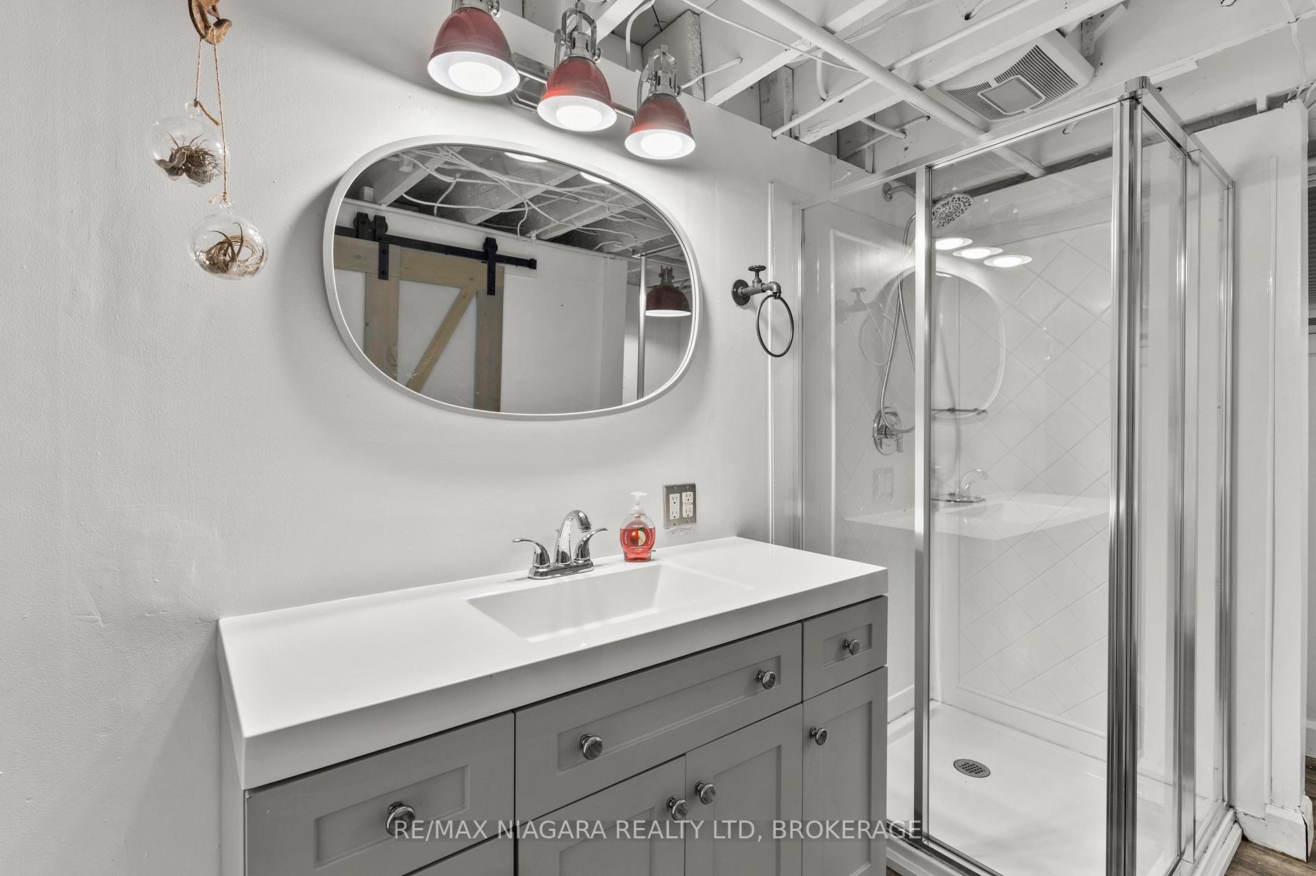 Photo 29 of 272 Wallace Avenue S, Welland, Lincoln/Crowland — HOMEH