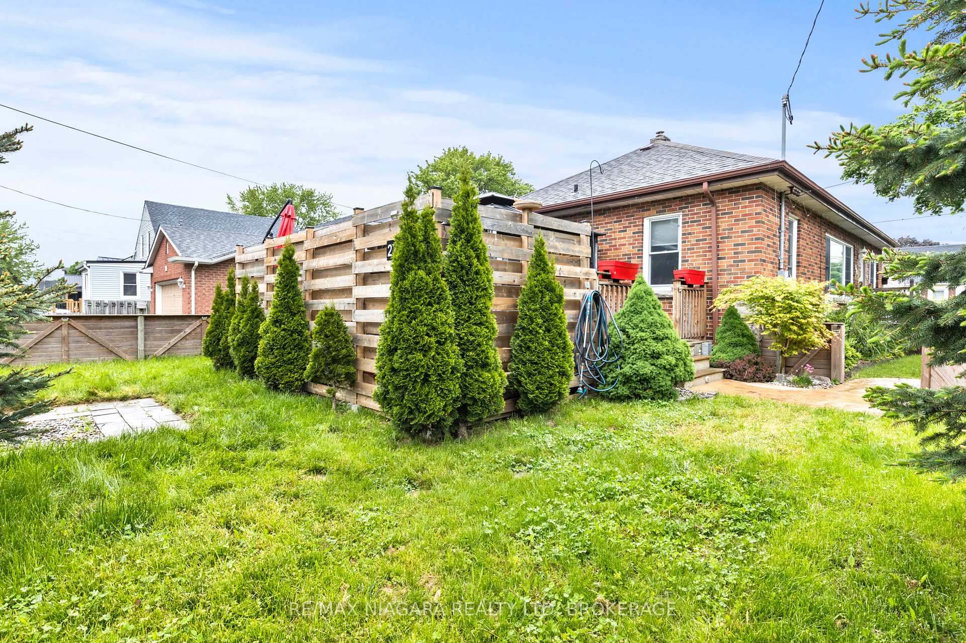 Photo 34 of 272 Wallace Avenue S, Welland, Lincoln/Crowland — HOMEH