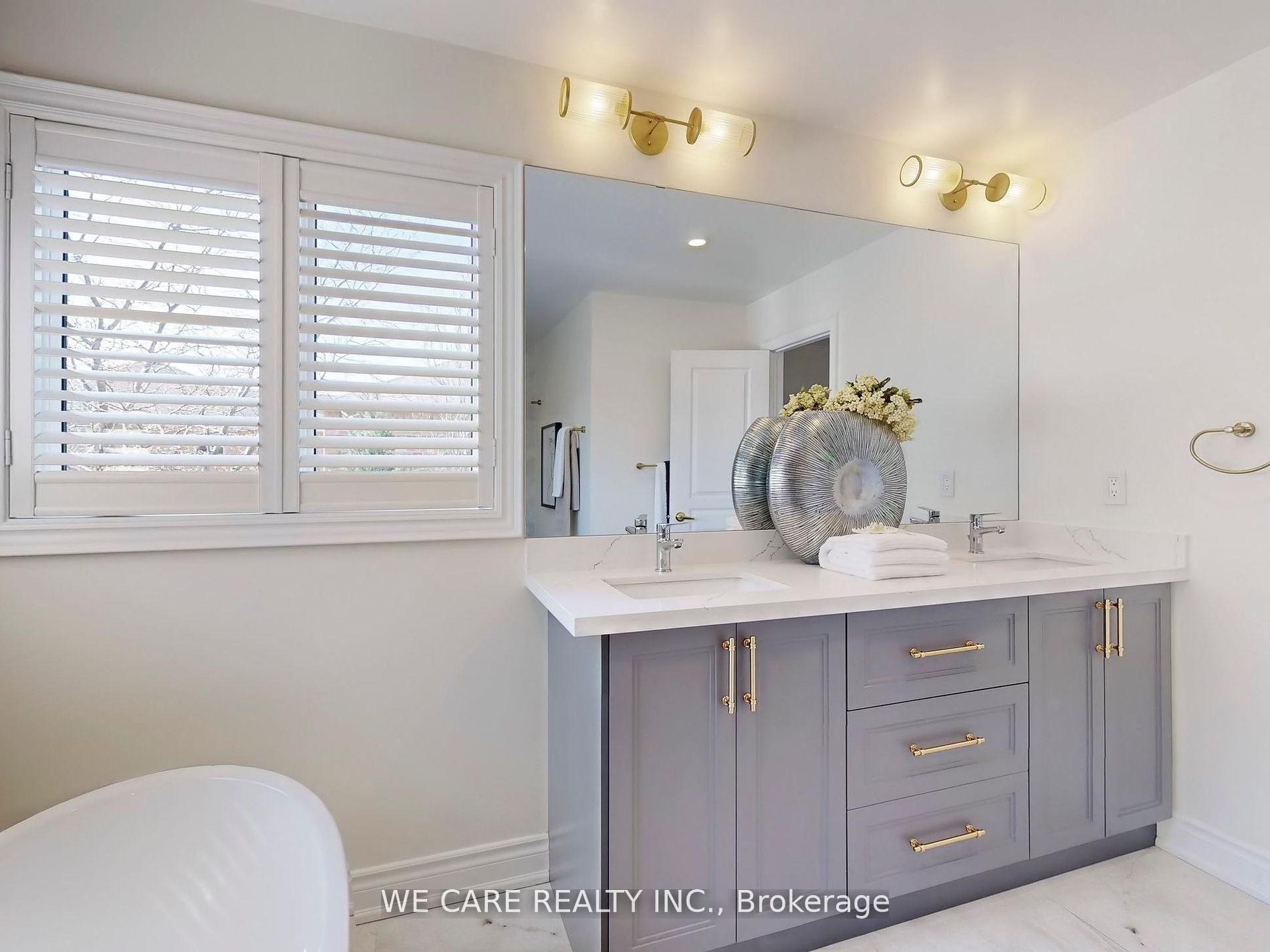 Photo 22 of 461 Autumn Hill Boulevard, Vaughan, Patterson — HOMEH
