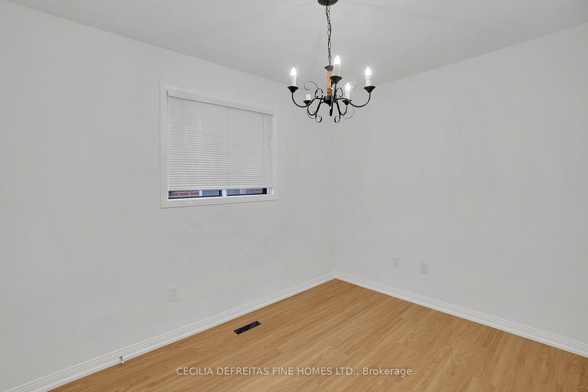 Photo 16 of Unit UPPER, 54 Ashburn Crescent, Vaughan, East Woodbridge — HOMEH