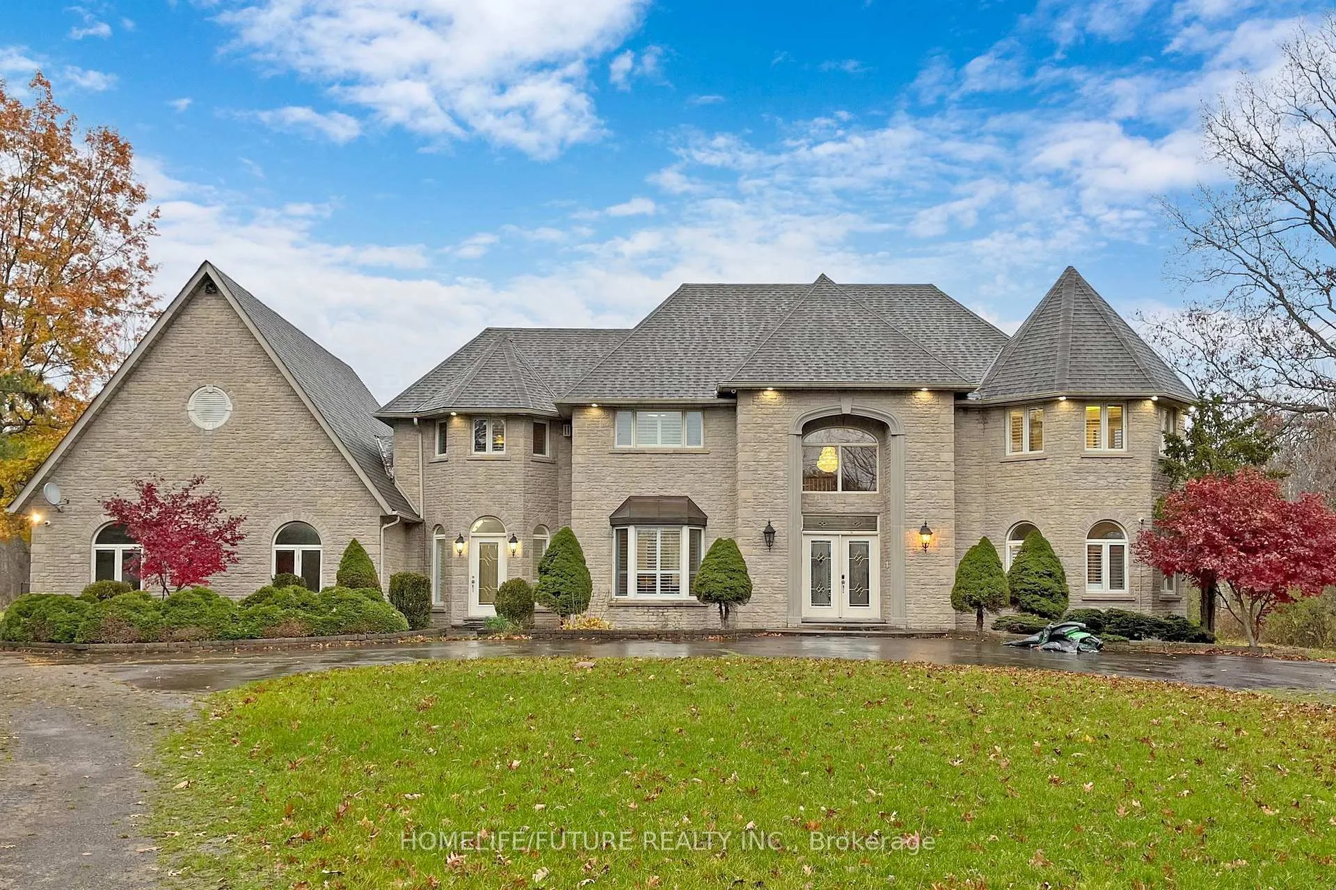 Photo 3 of 82 Pearson Road, Welland, Cooks Mills — HOMEH