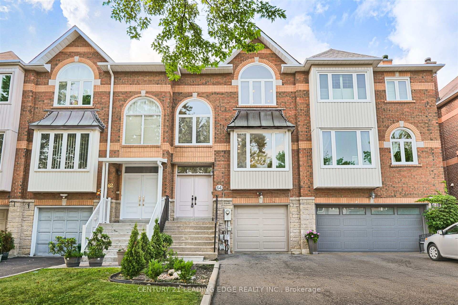 Front of 64 Thornway Avenue