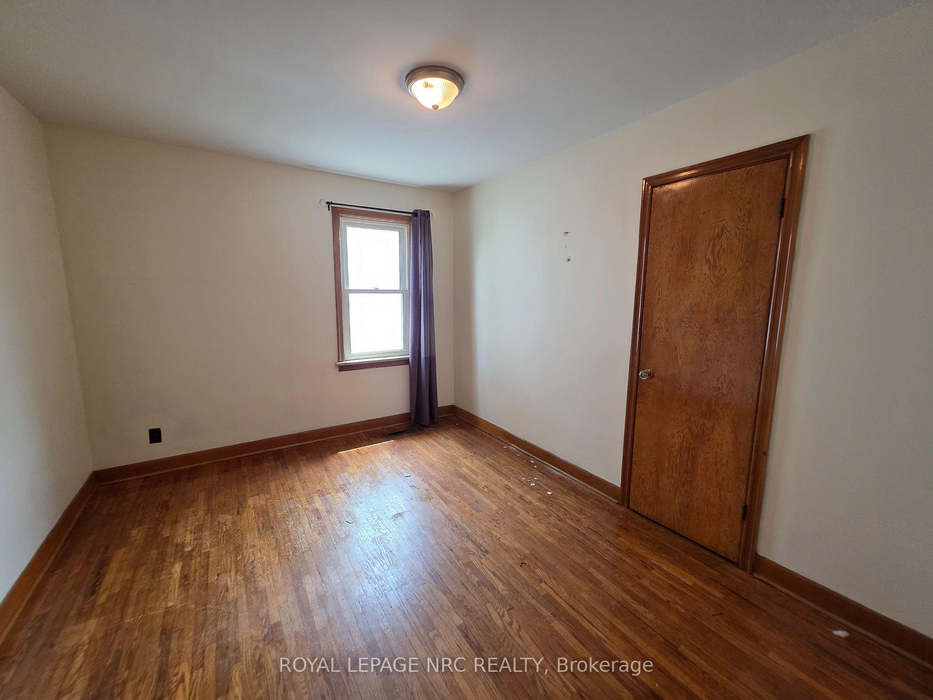 Photo 12 of 849 Harriet Street, Welland, Lincoln/Crowland — HOMEH