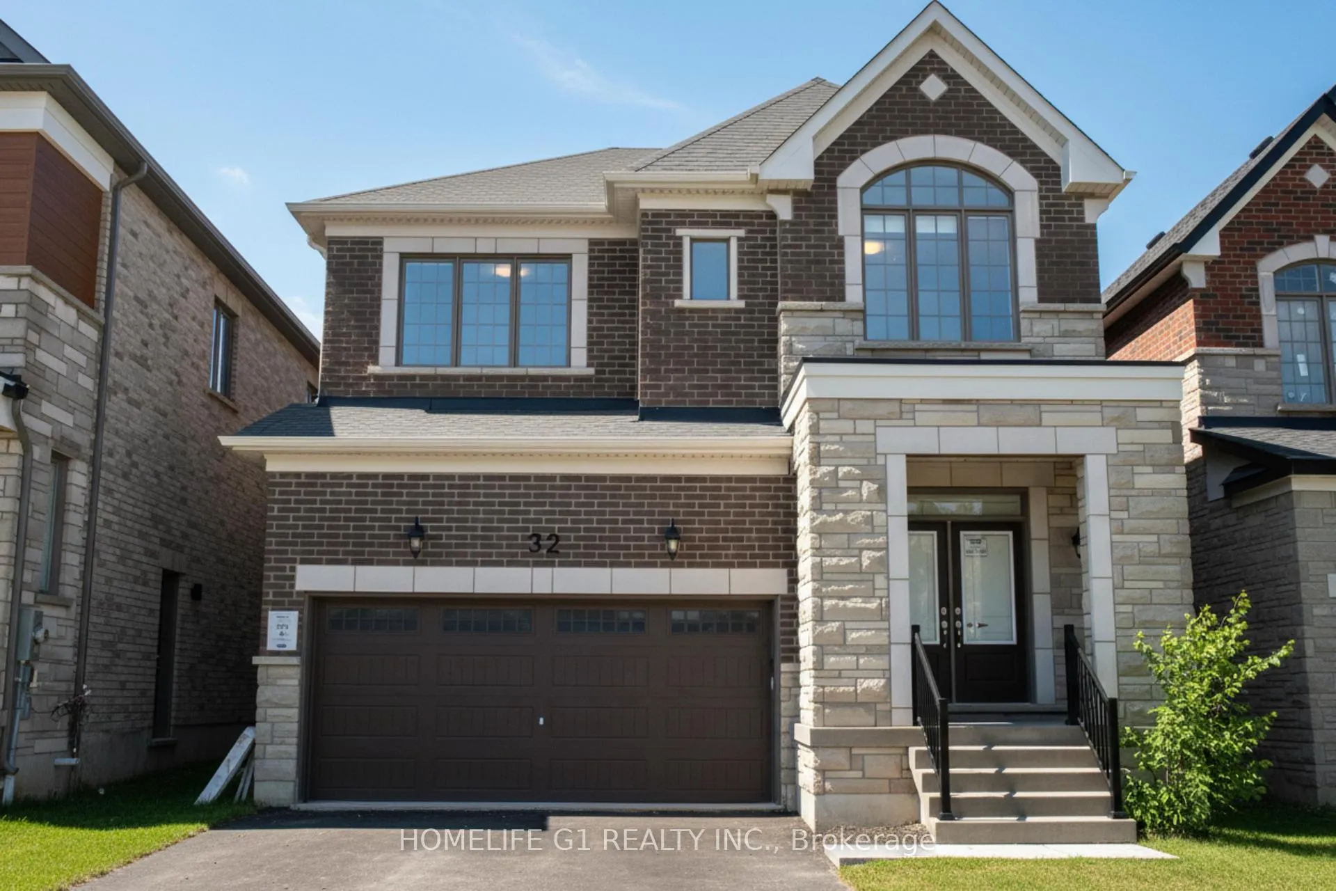 Photo 1 of 32 Foxley Heights, Barrie, Rural Barrie Southwest — HOMEH