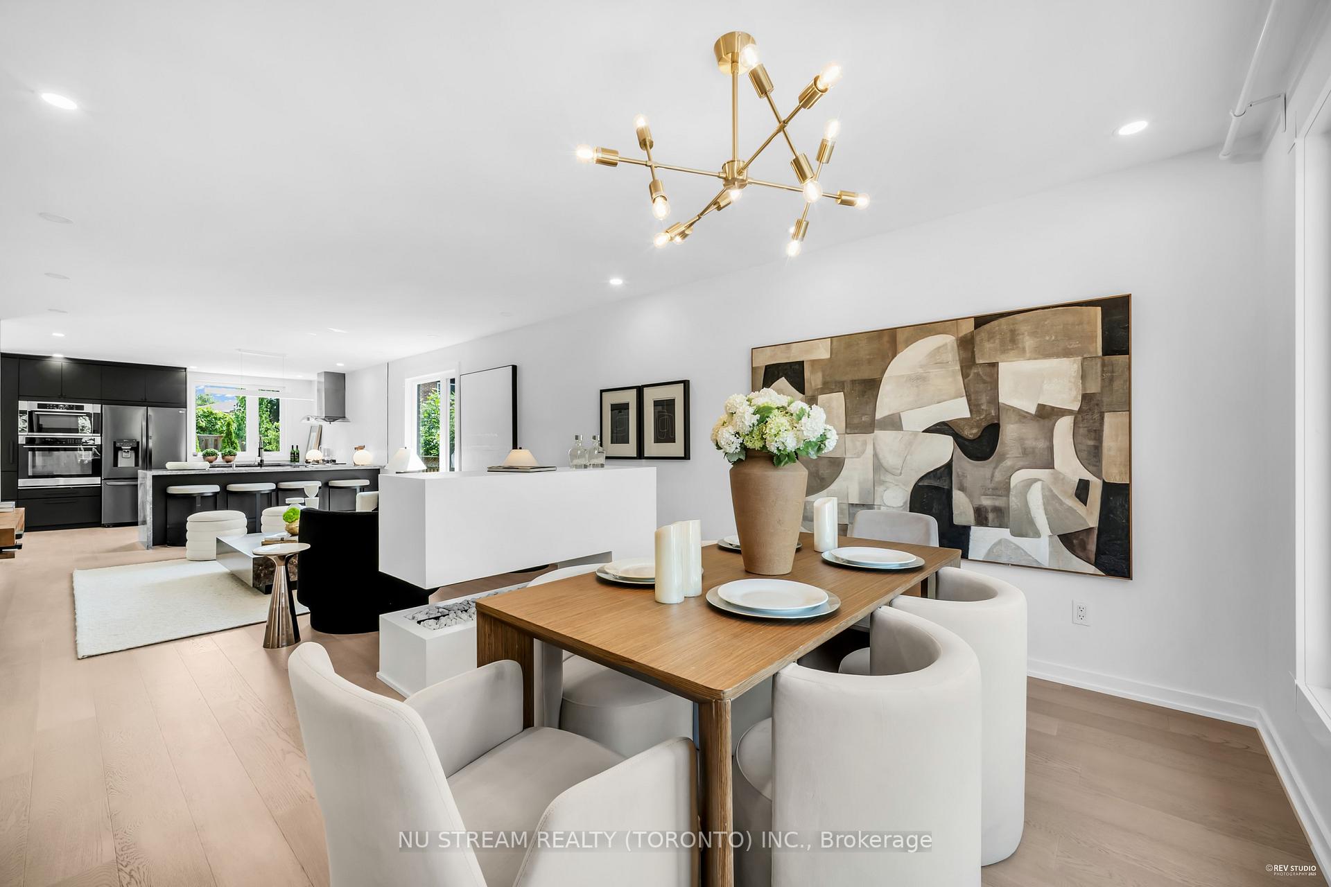 Photo 11 of 43 Brandy Crescent, Vaughan, East Woodbridge — HOMEH