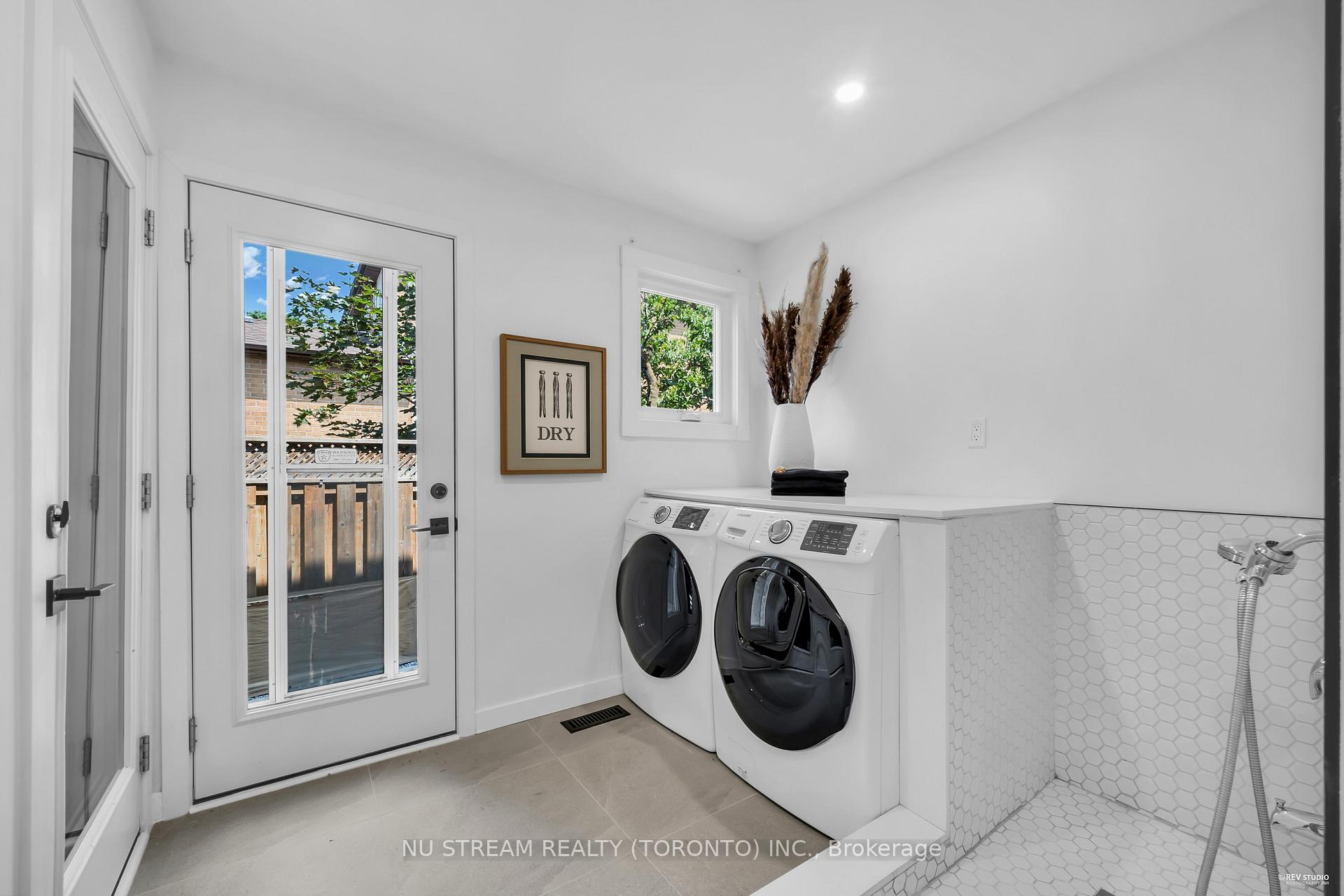 Photo 26 of 43 Brandy Crescent, Vaughan, East Woodbridge — HOMEH