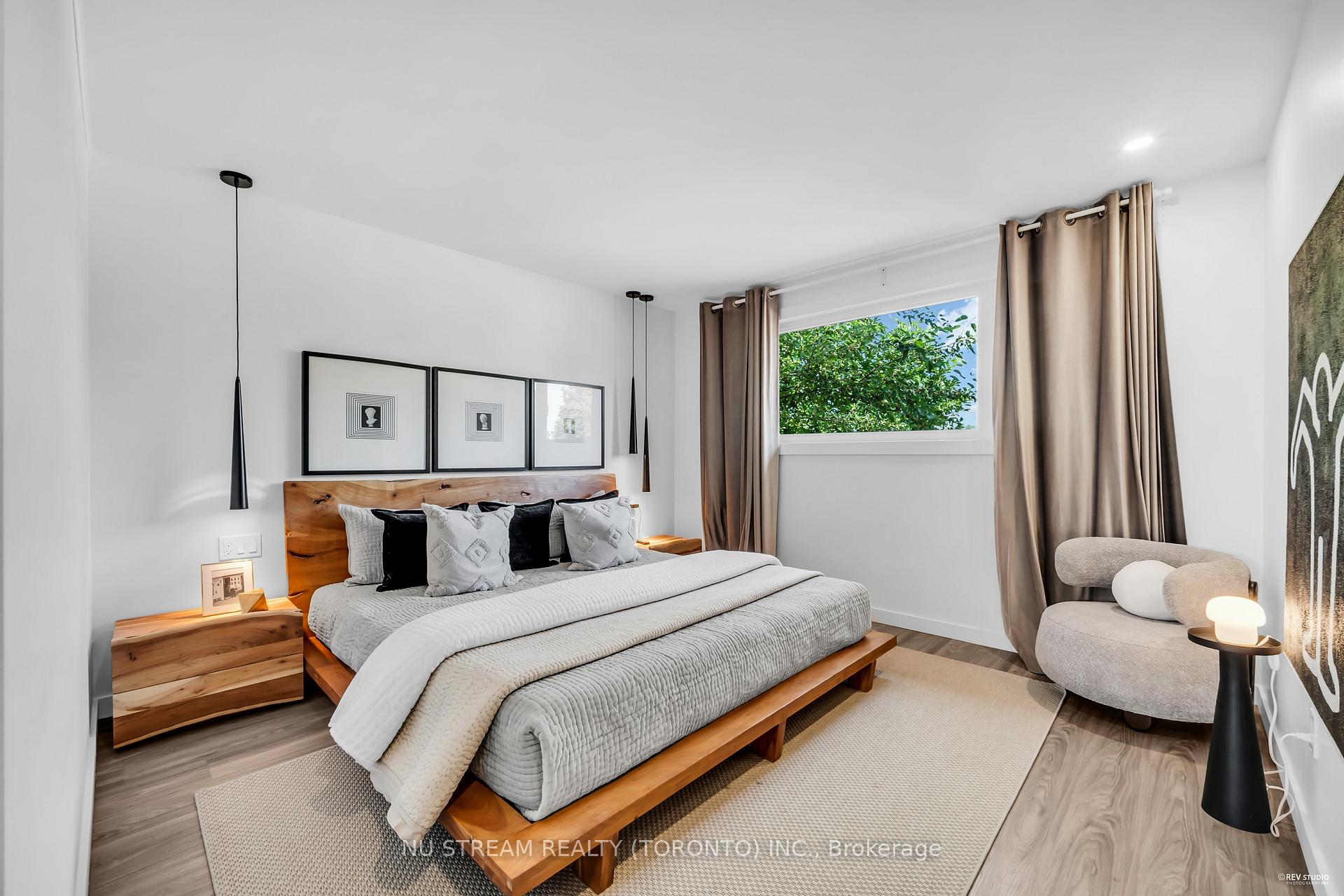 Photo 30 of 43 Brandy Crescent, Vaughan, East Woodbridge — HOMEH