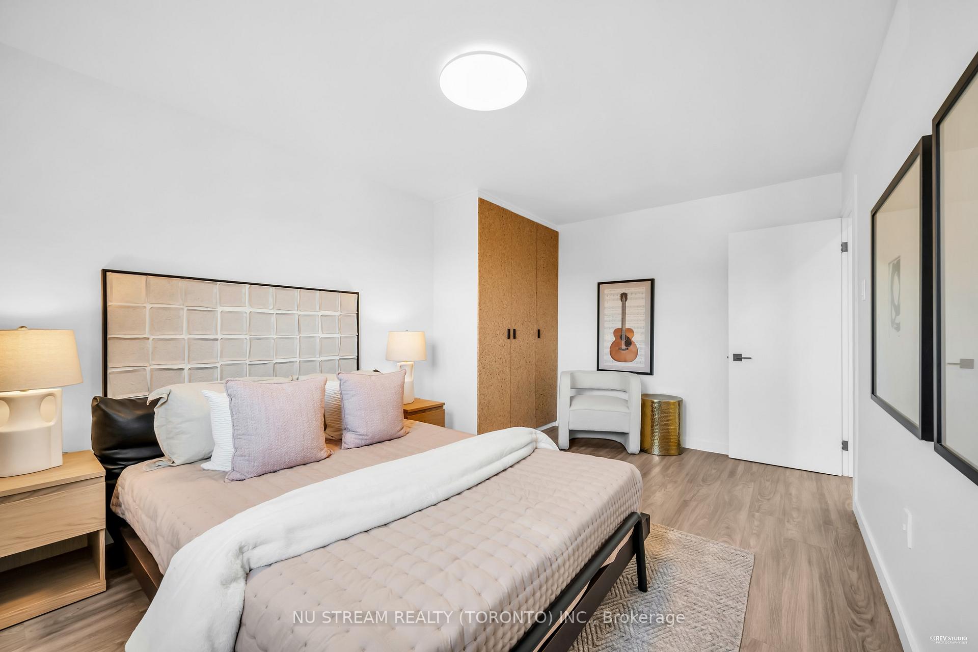 Photo 35 of 43 Brandy Crescent, Vaughan, East Woodbridge — HOMEH