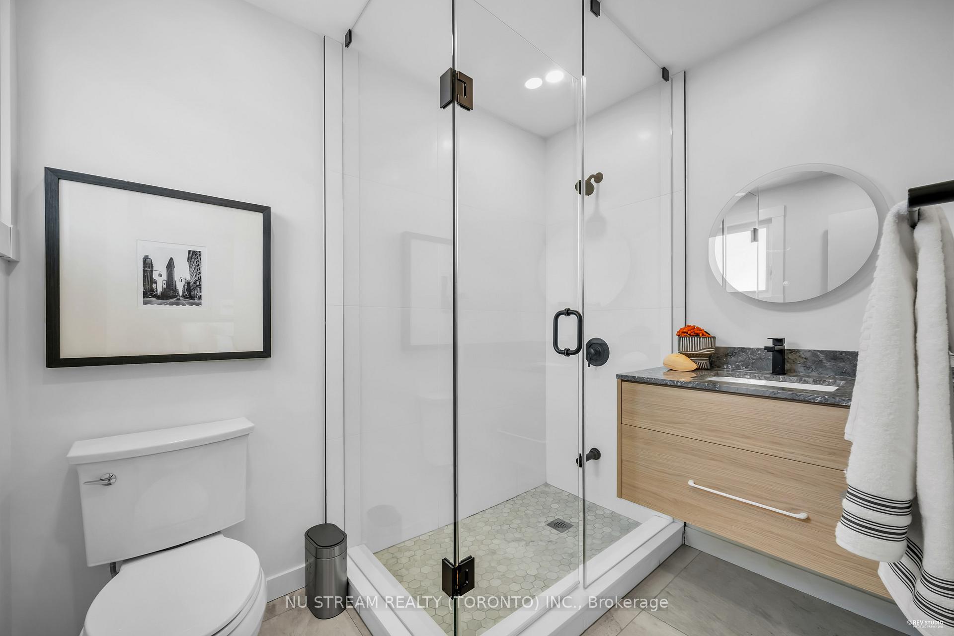 Photo 36 of 43 Brandy Crescent, Vaughan, East Woodbridge — HOMEH