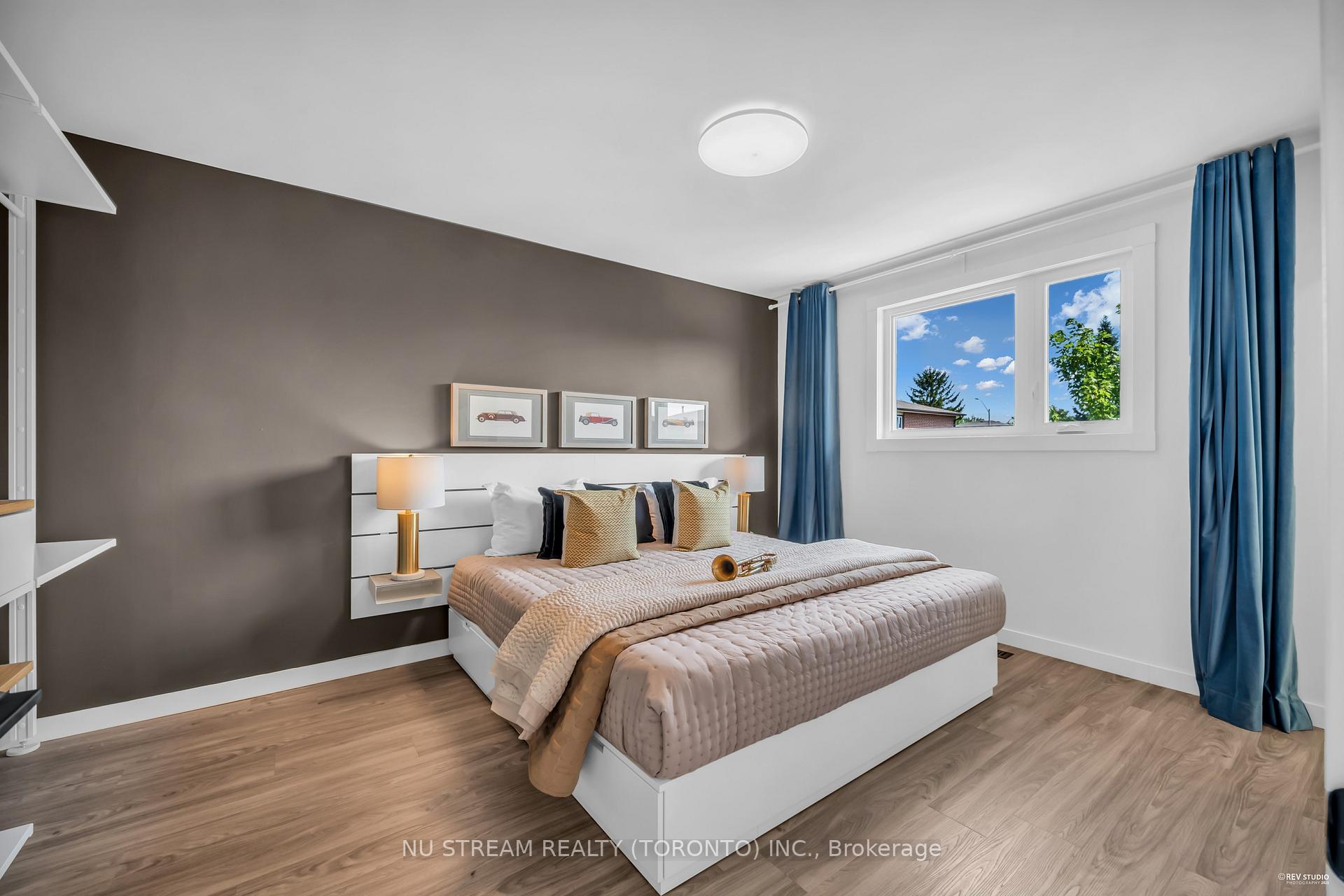 Photo 38 of 43 Brandy Crescent, Vaughan, East Woodbridge — HOMEH
