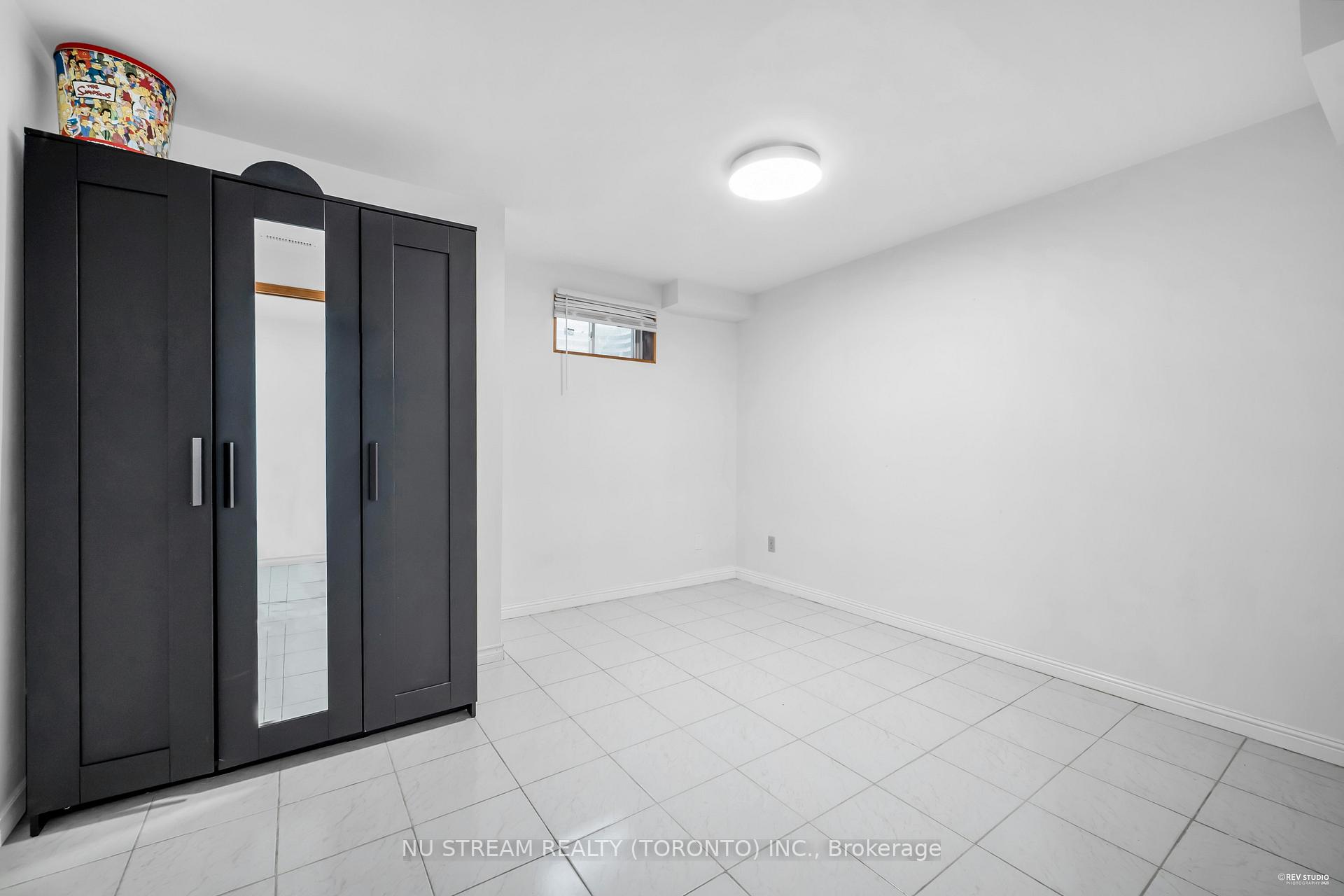 Photo 48 of 43 Brandy Crescent, Vaughan, East Woodbridge — HOMEH