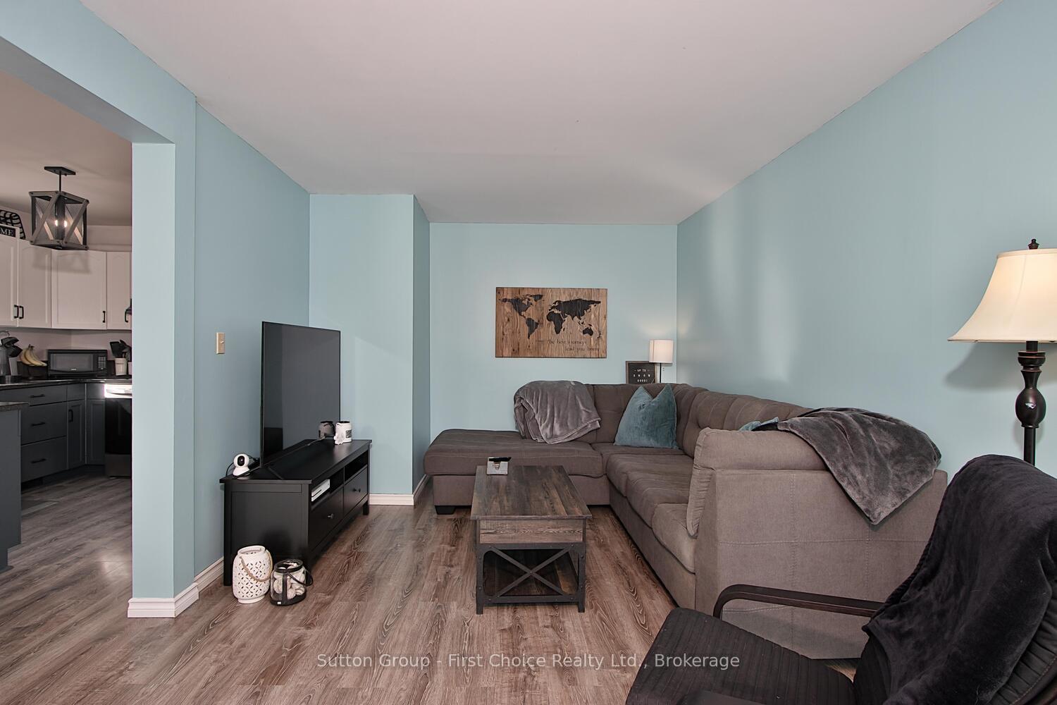 Photo 9 of 135A Mitchell Court, West Perth, Mitchell — HOMEH