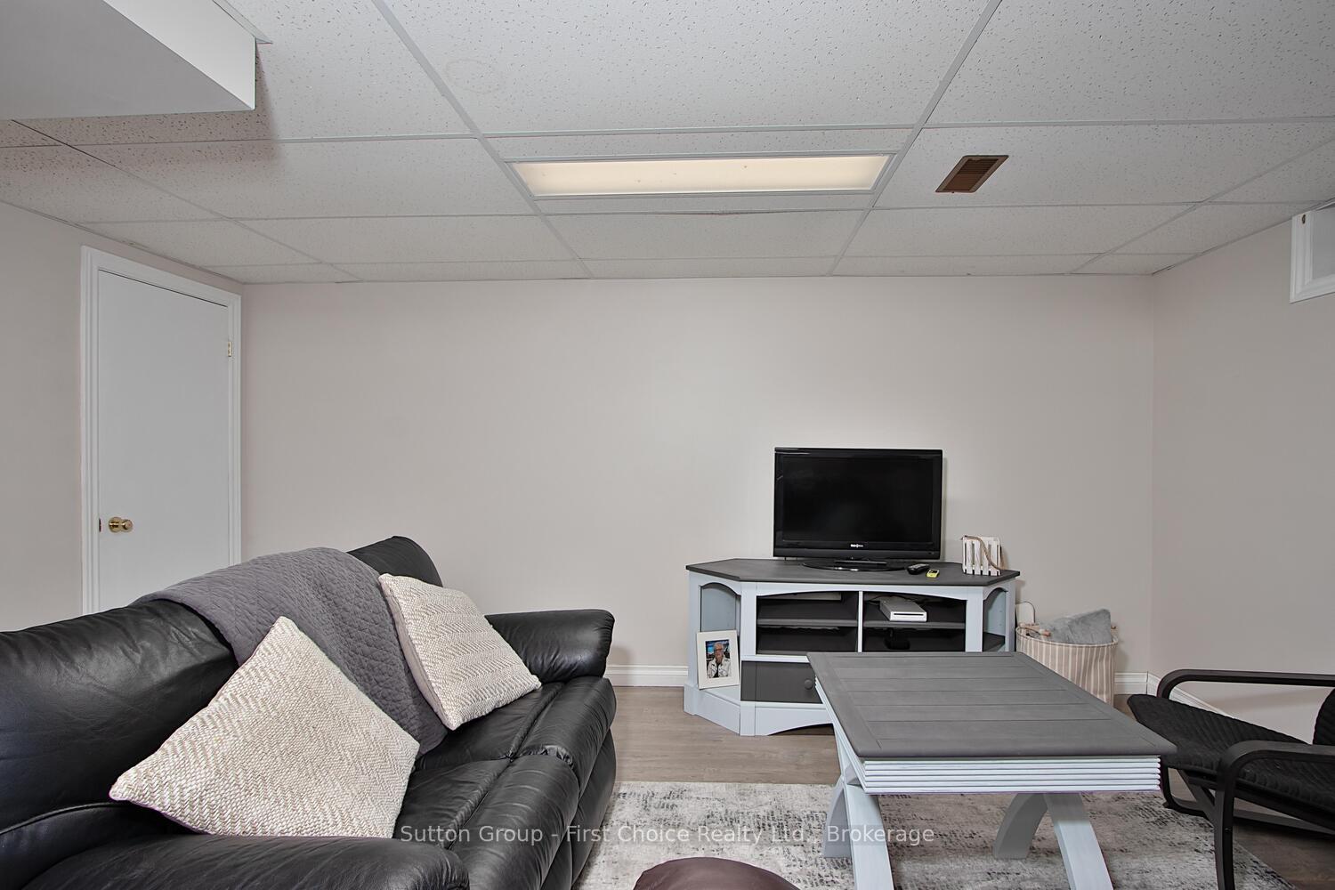 Photo 26 of 135A Mitchell Court, West Perth, Mitchell — HOMEH