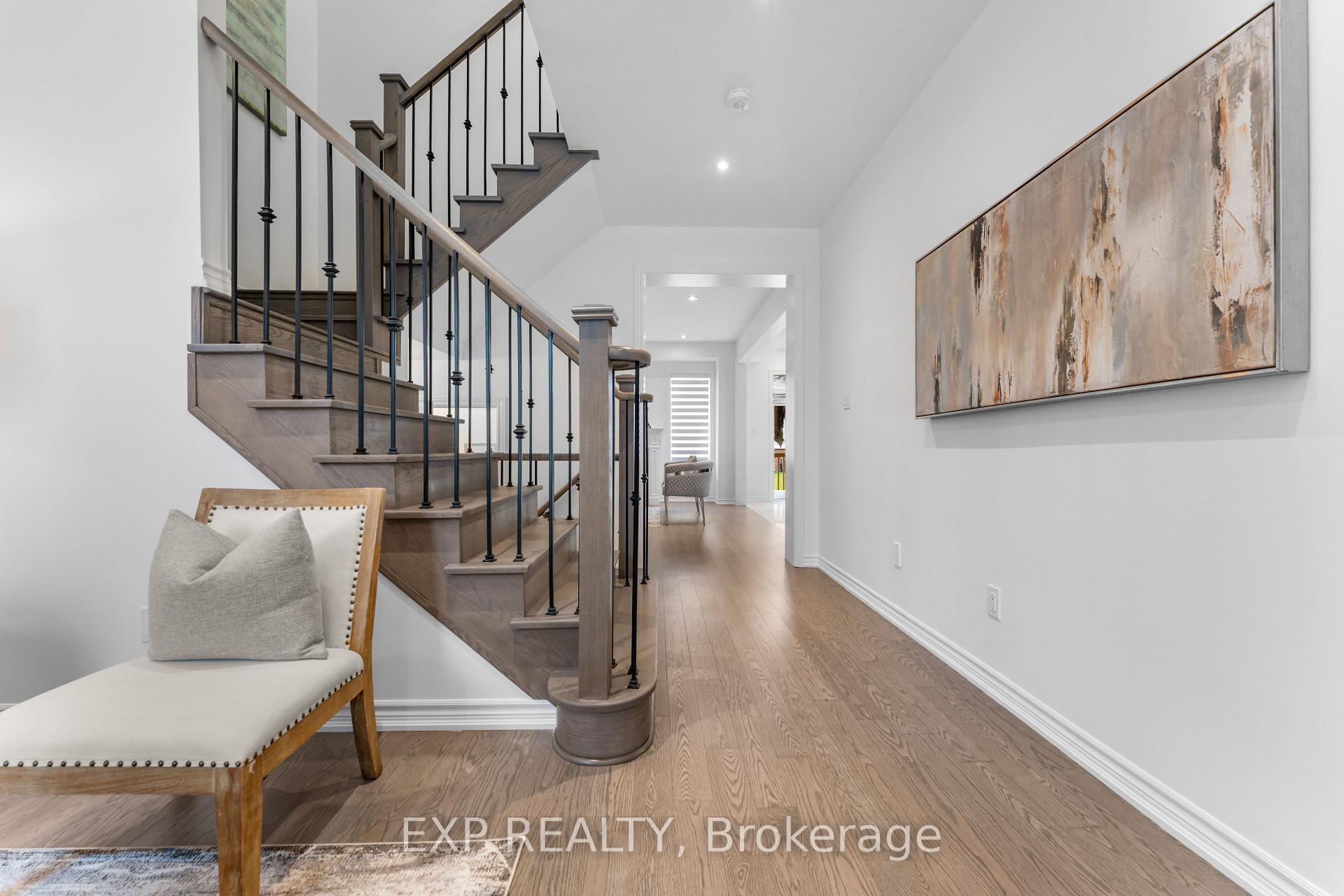 Photo 4 of 10 Hickling Lane, Ajax, Northwest Ajax — HOMEH