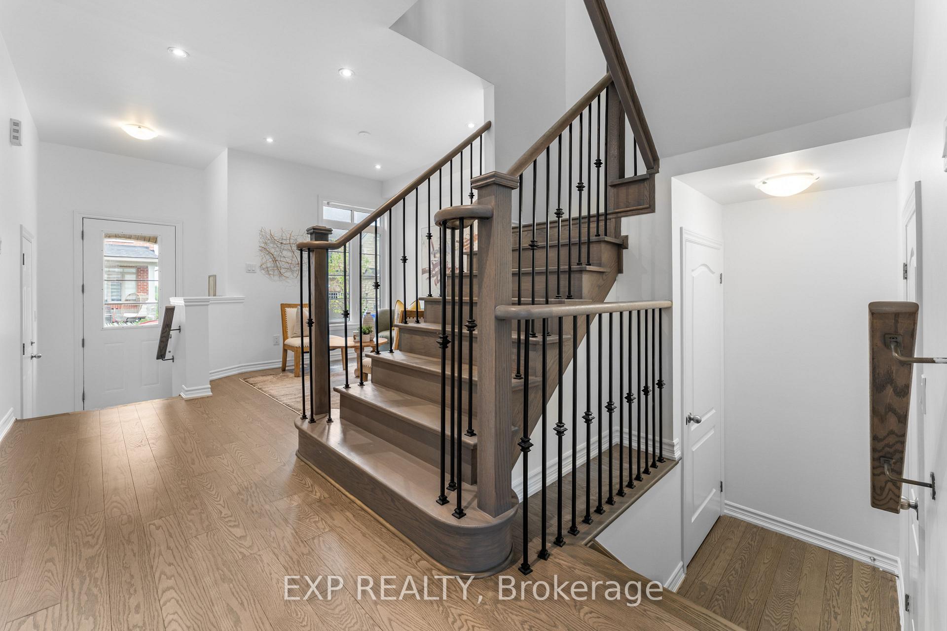 Photo 6 of 10 Hickling Lane, Ajax, Northwest Ajax — HOMEH